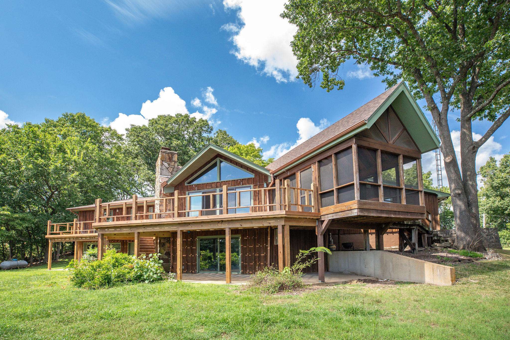 15526 State Hwy 13, Branson West, MO 65737