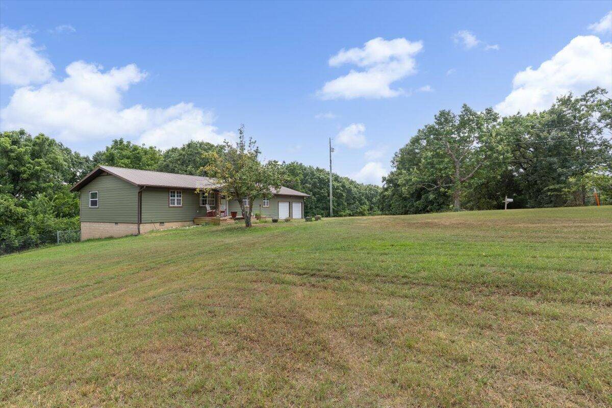 26480 Farm Road 1000, Washburn, MO 65772