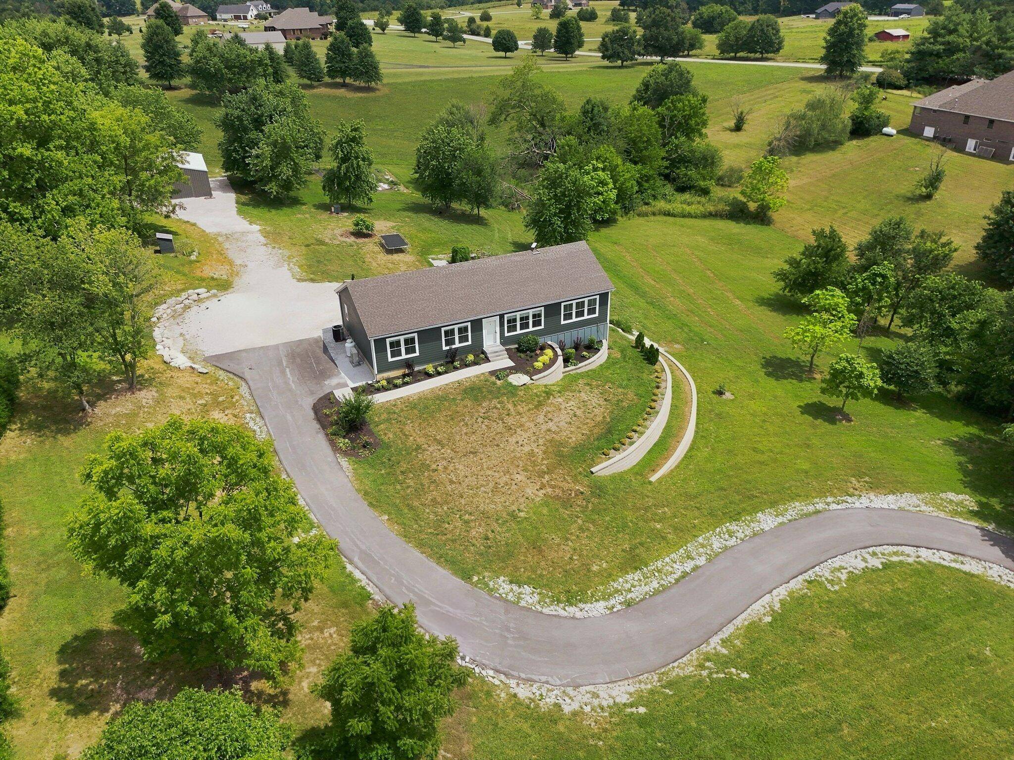 1768 S Gregg RD, Nixa, MO 65714
