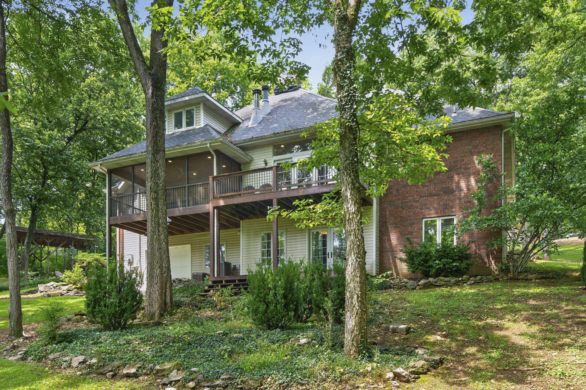 1790 N Deer LN, Nixa, MO 65714