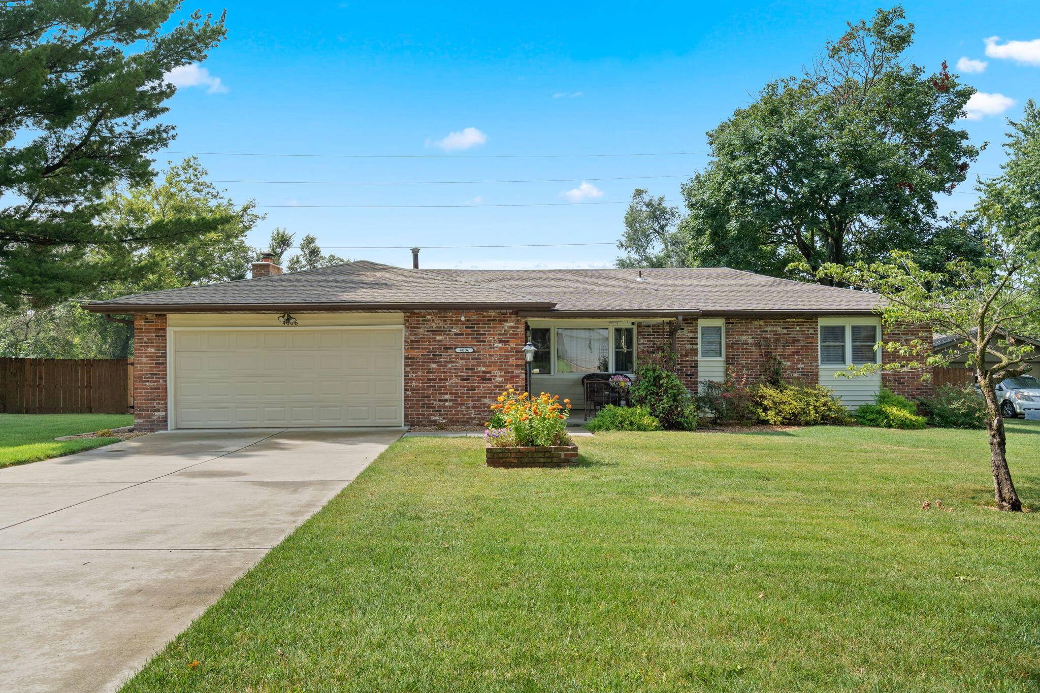 4006 W Juno ST, Springfield, MO 65802