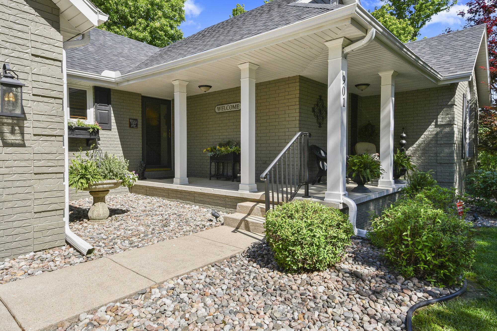 901 N Rodeo CT, Nixa, MO 65714