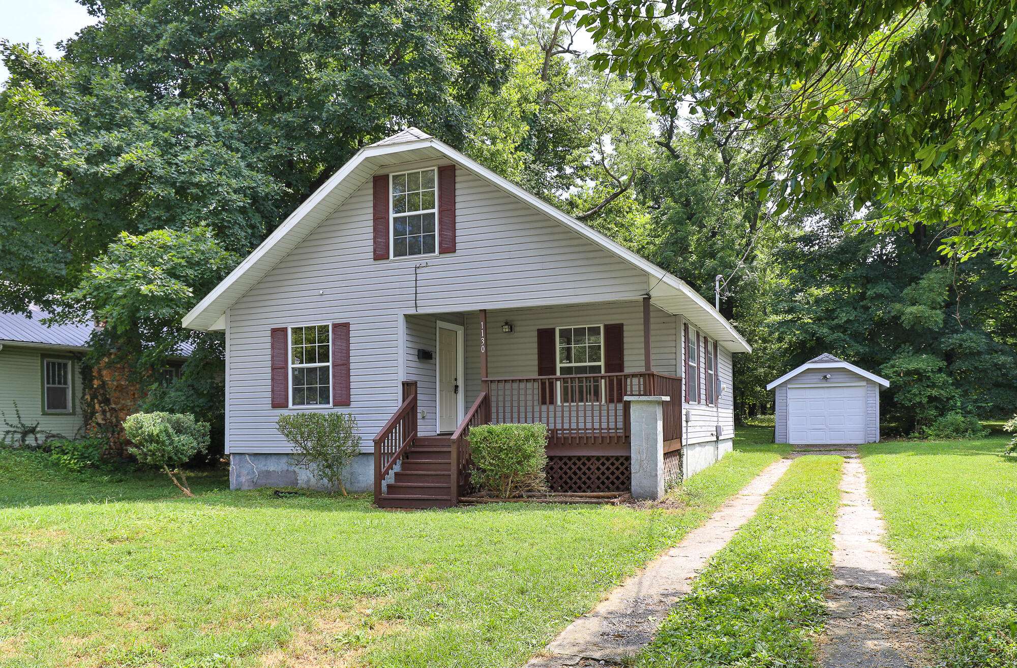 1130 S Crutcher AVE, Springfield, MO 65804