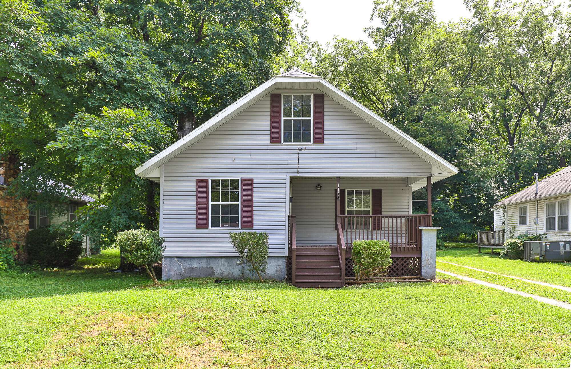 1130 S Crutcher AVE, Springfield, MO 65804
