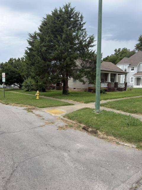 1703 N Washington AVE, Springfield, MO 65803