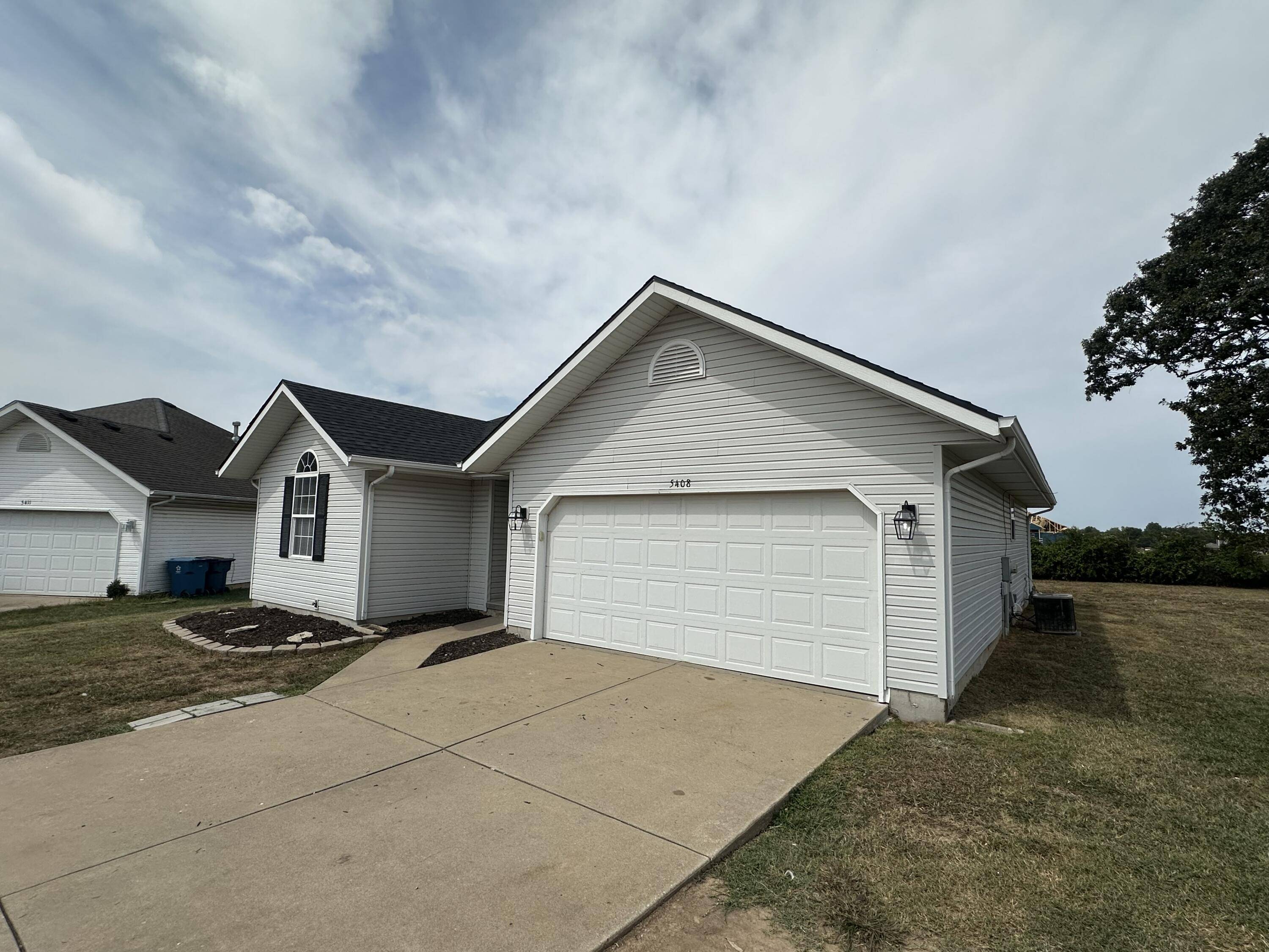 5408 S Spring CT, Battlefield, MO 65619