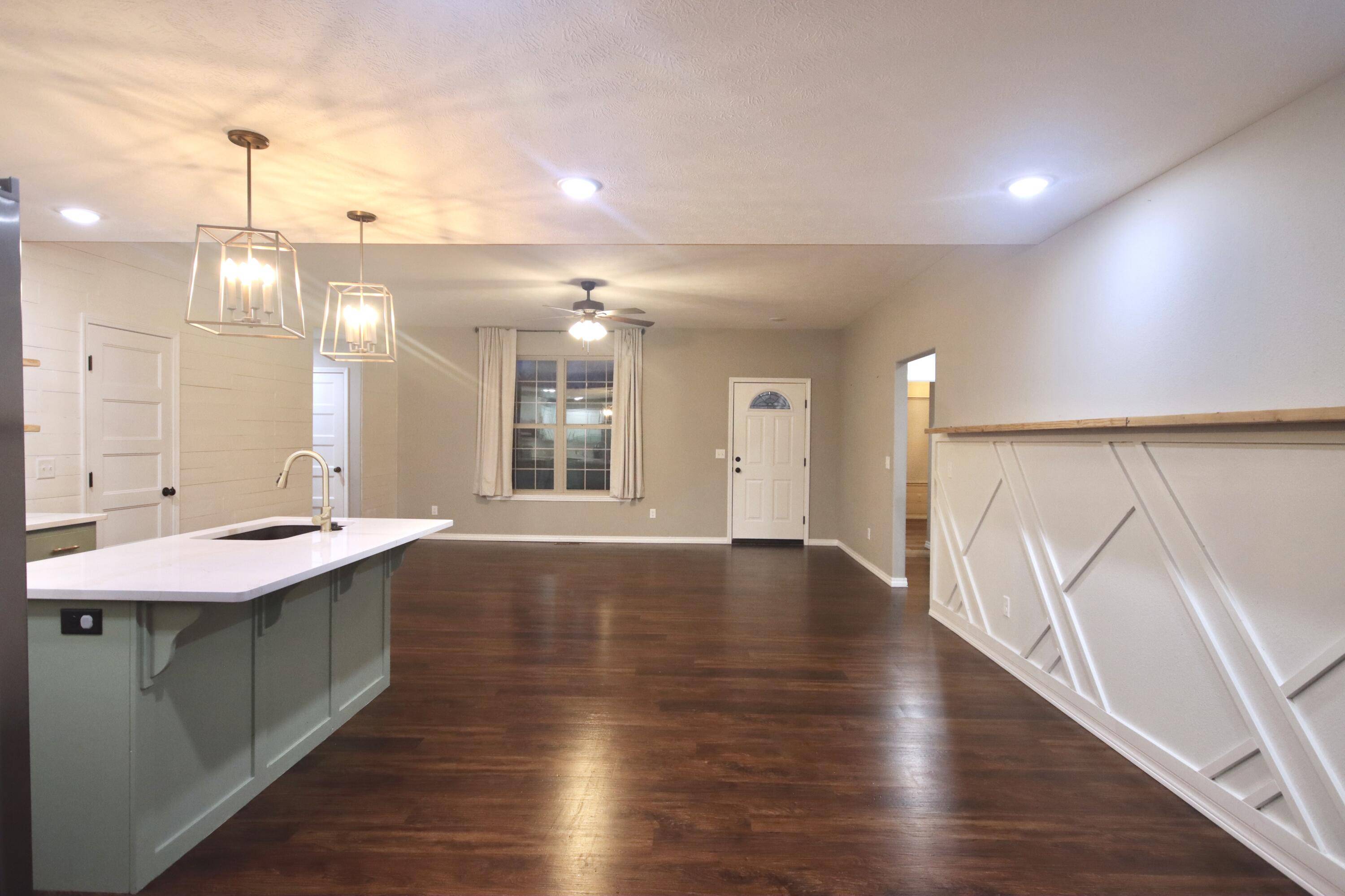 675 E Simpson ST, Willard, MO 65781