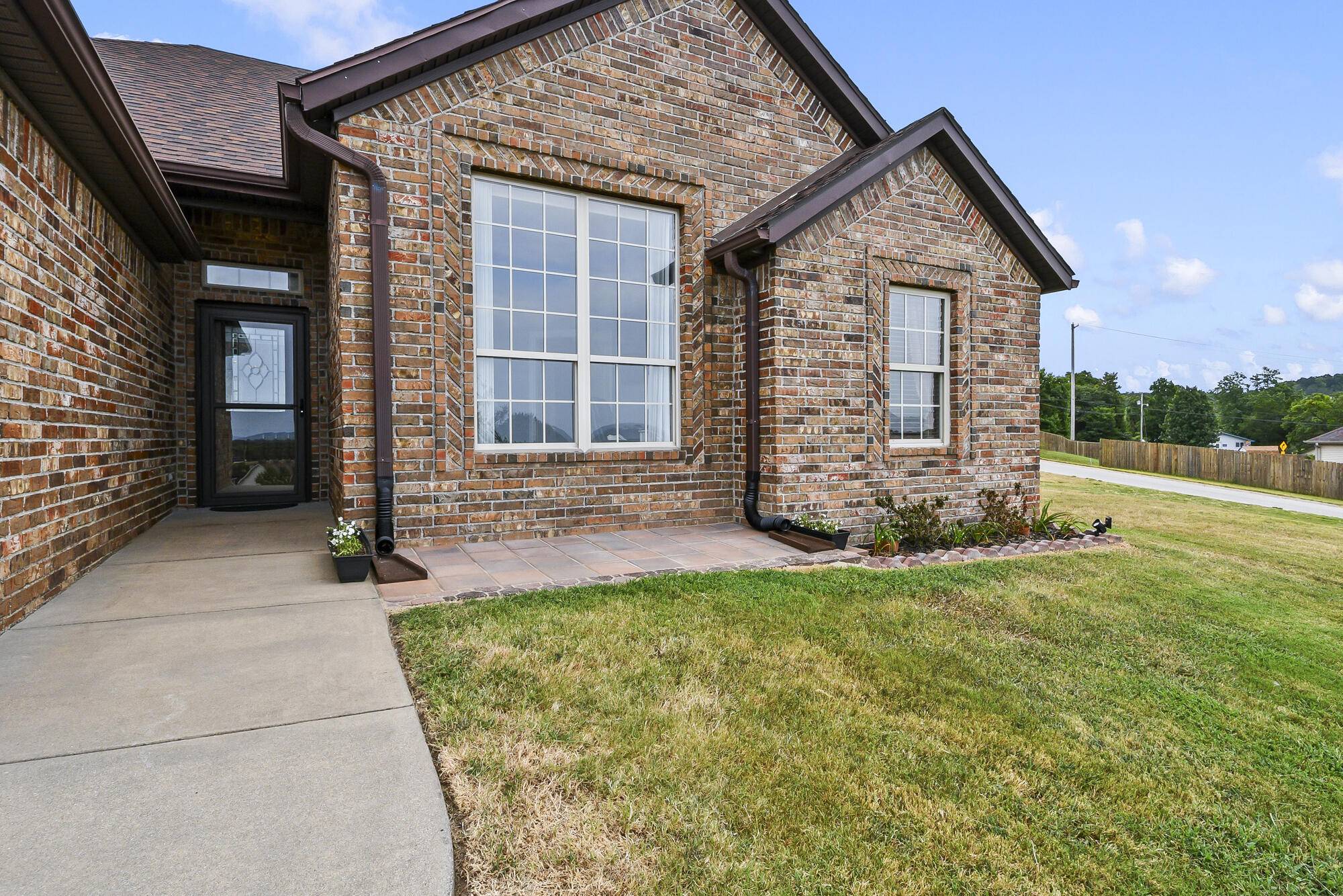 148 Hackberry LN, Branson, MO 65616
