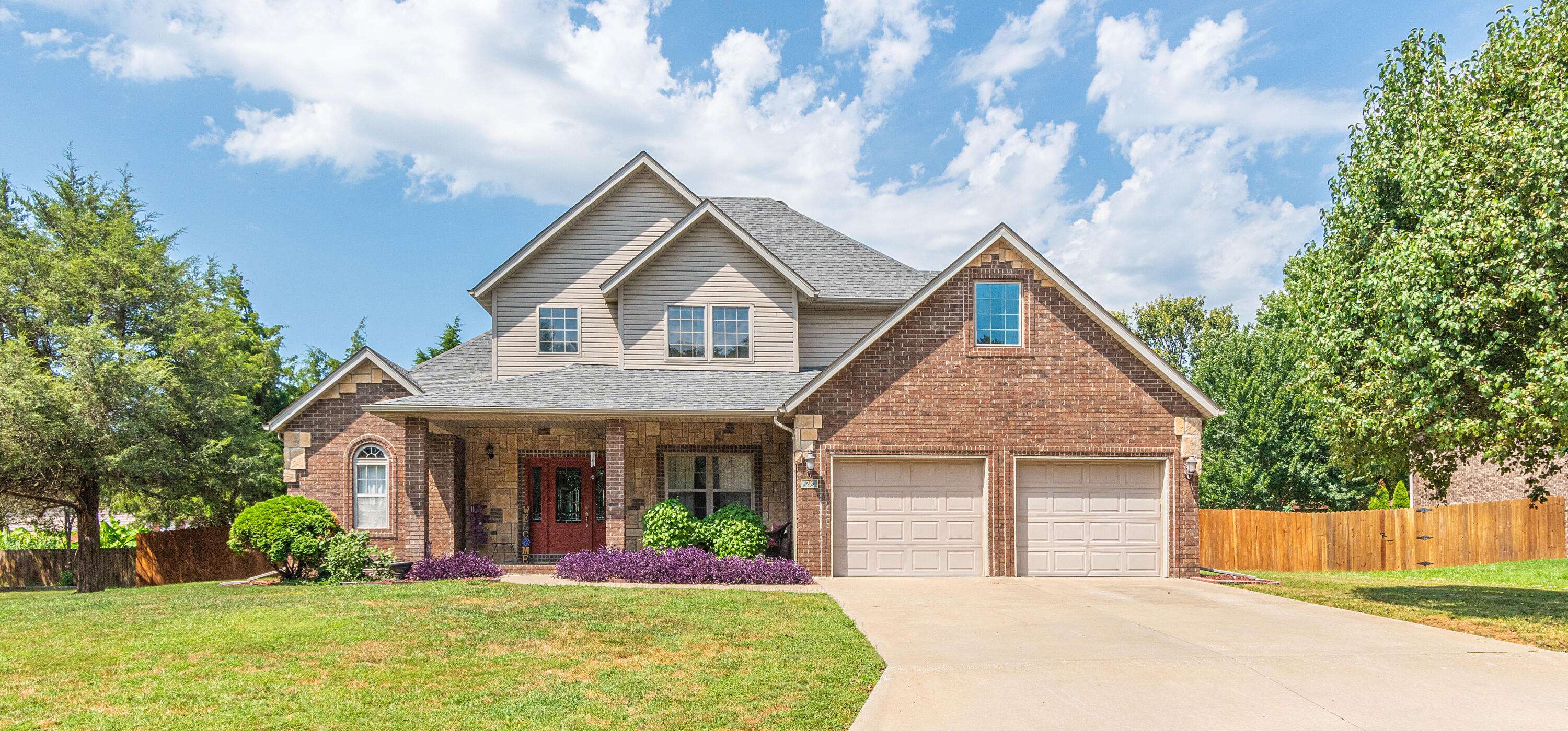 78 Remington DR, Monett, MO 65708