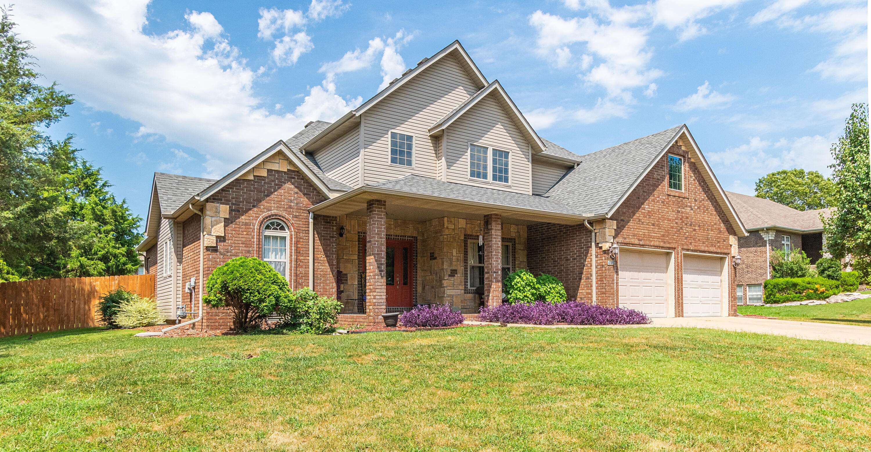 78 Remington DR, Monett, MO 65708