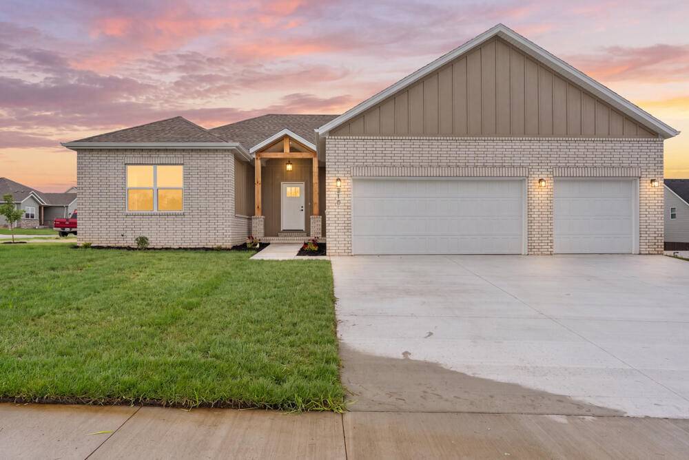 1424 N Carter WAY, Republic, MO 65738