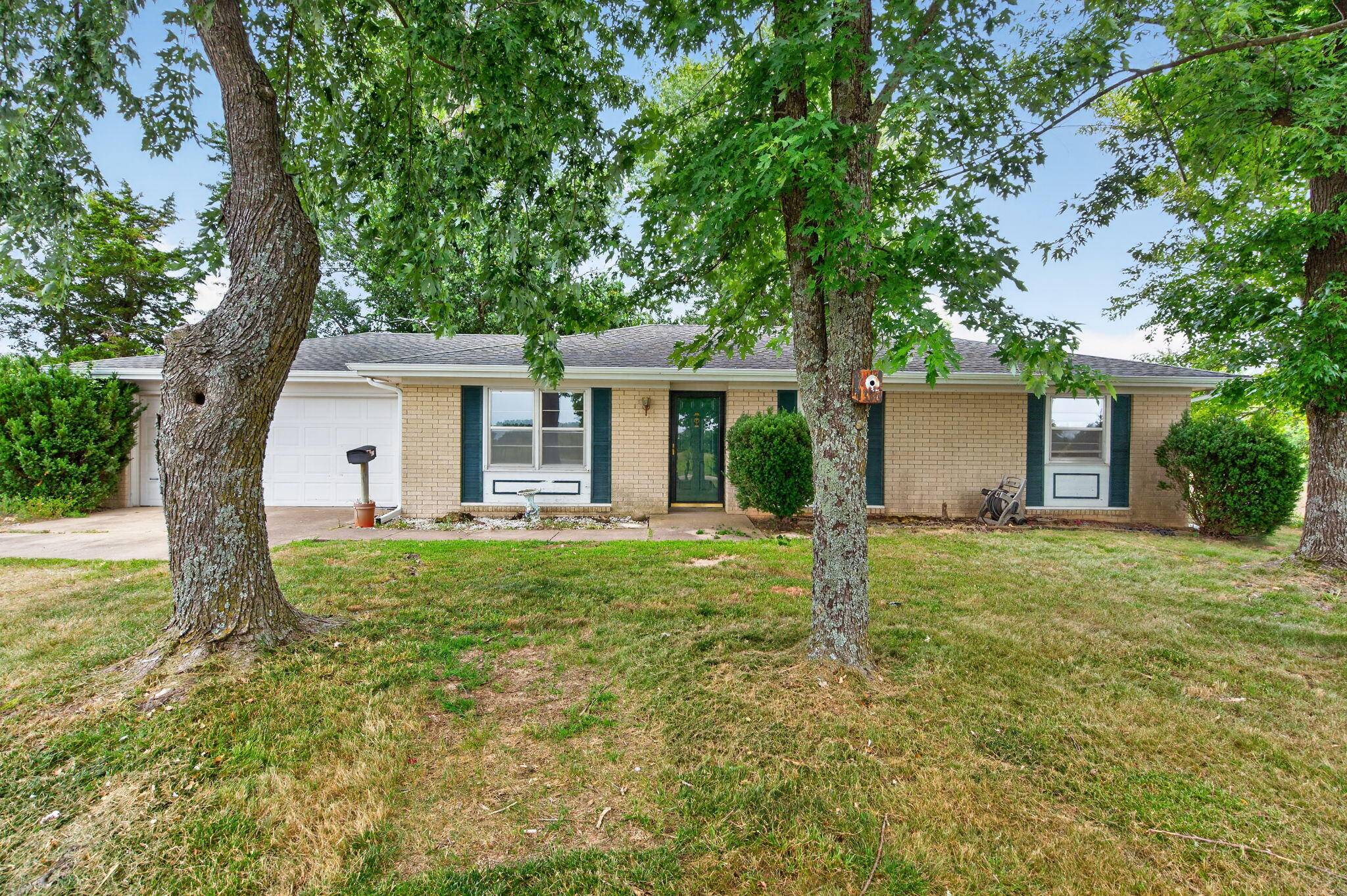2068 N State Highway T, Bois D Arc, MO 65612