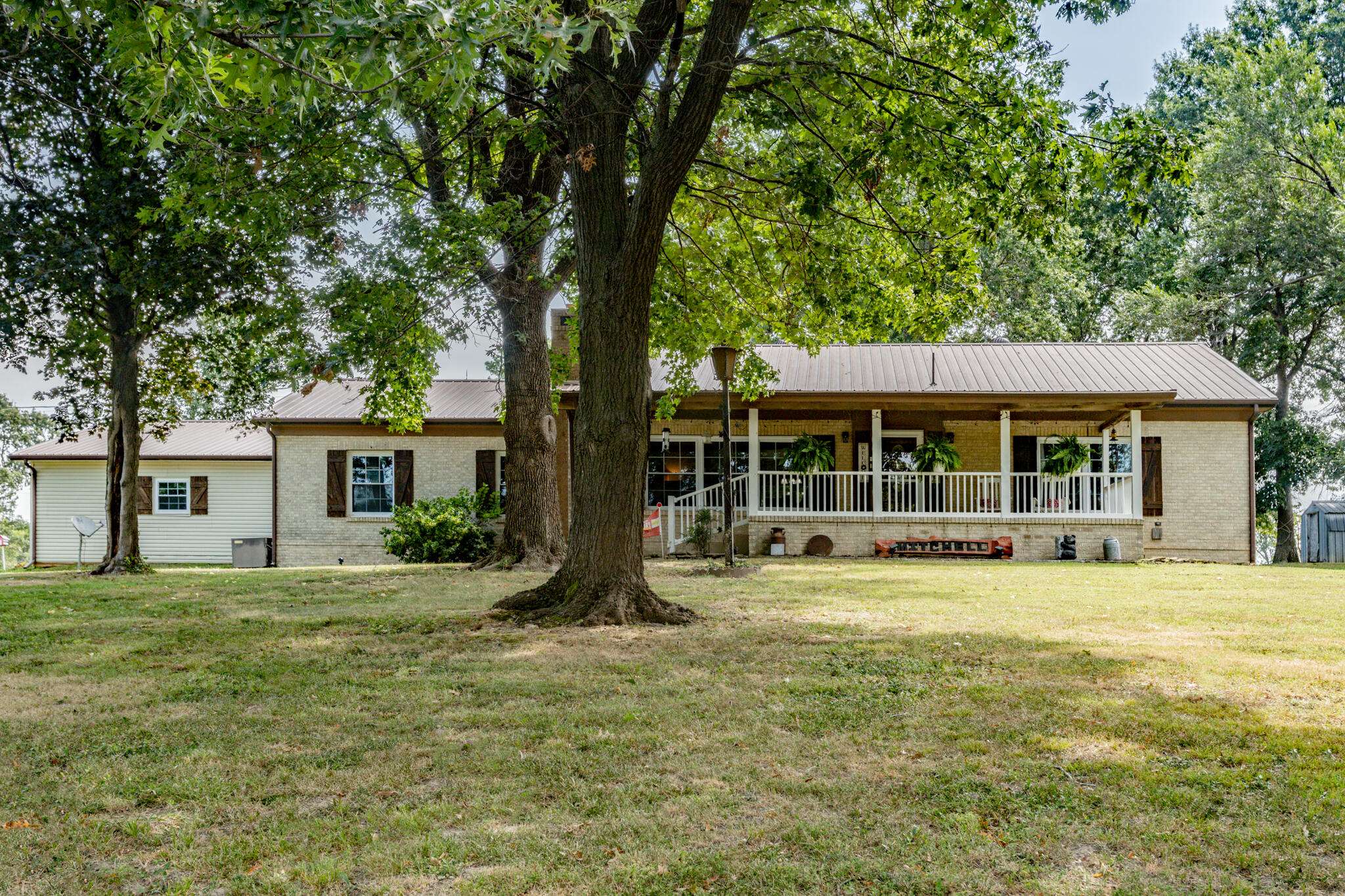 712 S Gilman AVE, Wheaton, MO 64874