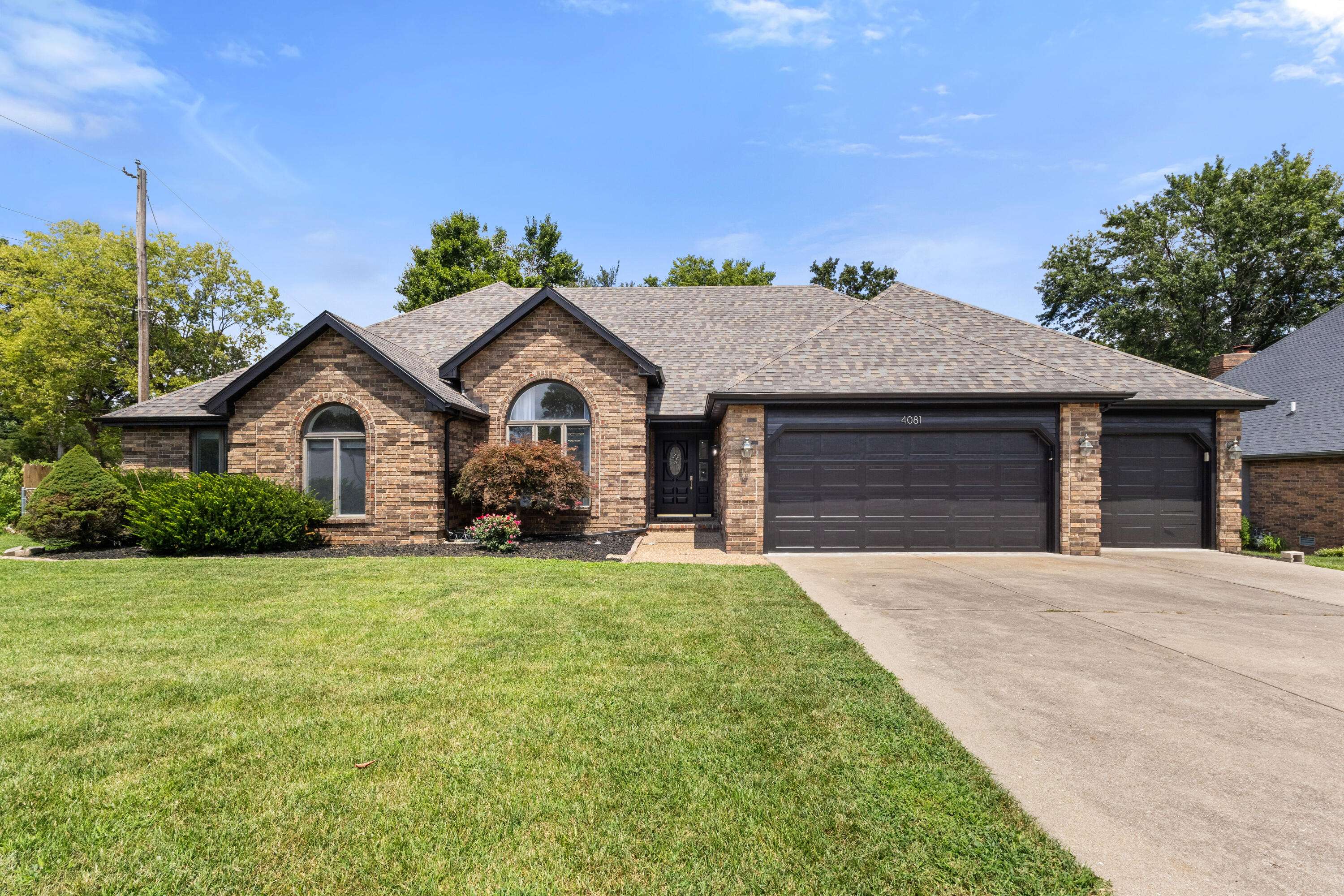 4081 E Kingsbury ST, Springfield, MO 65809