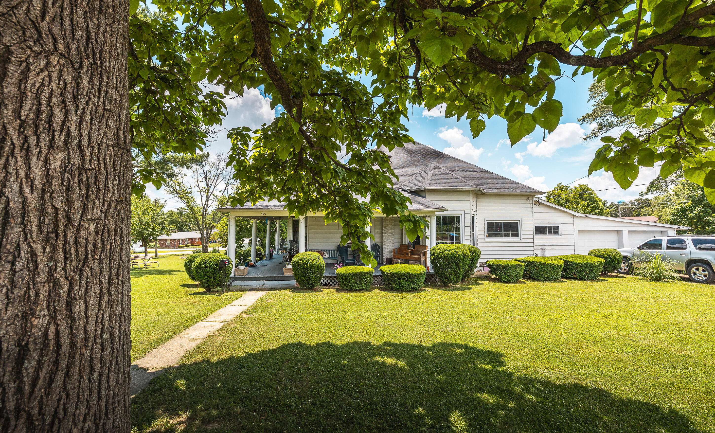 401 W Gibbs ST, Salem, MO 65560