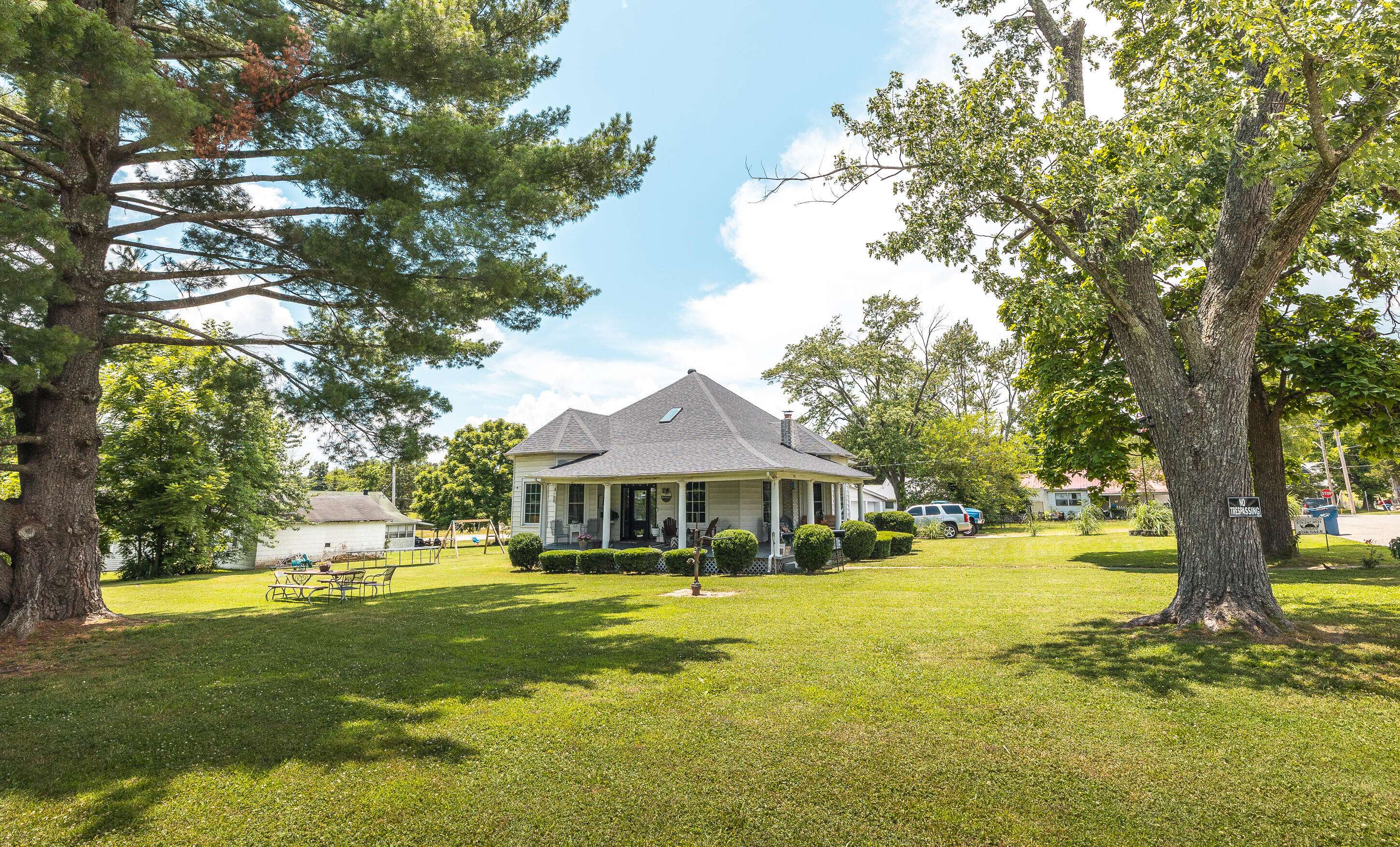 401 W Gibbs ST, Salem, MO 65560