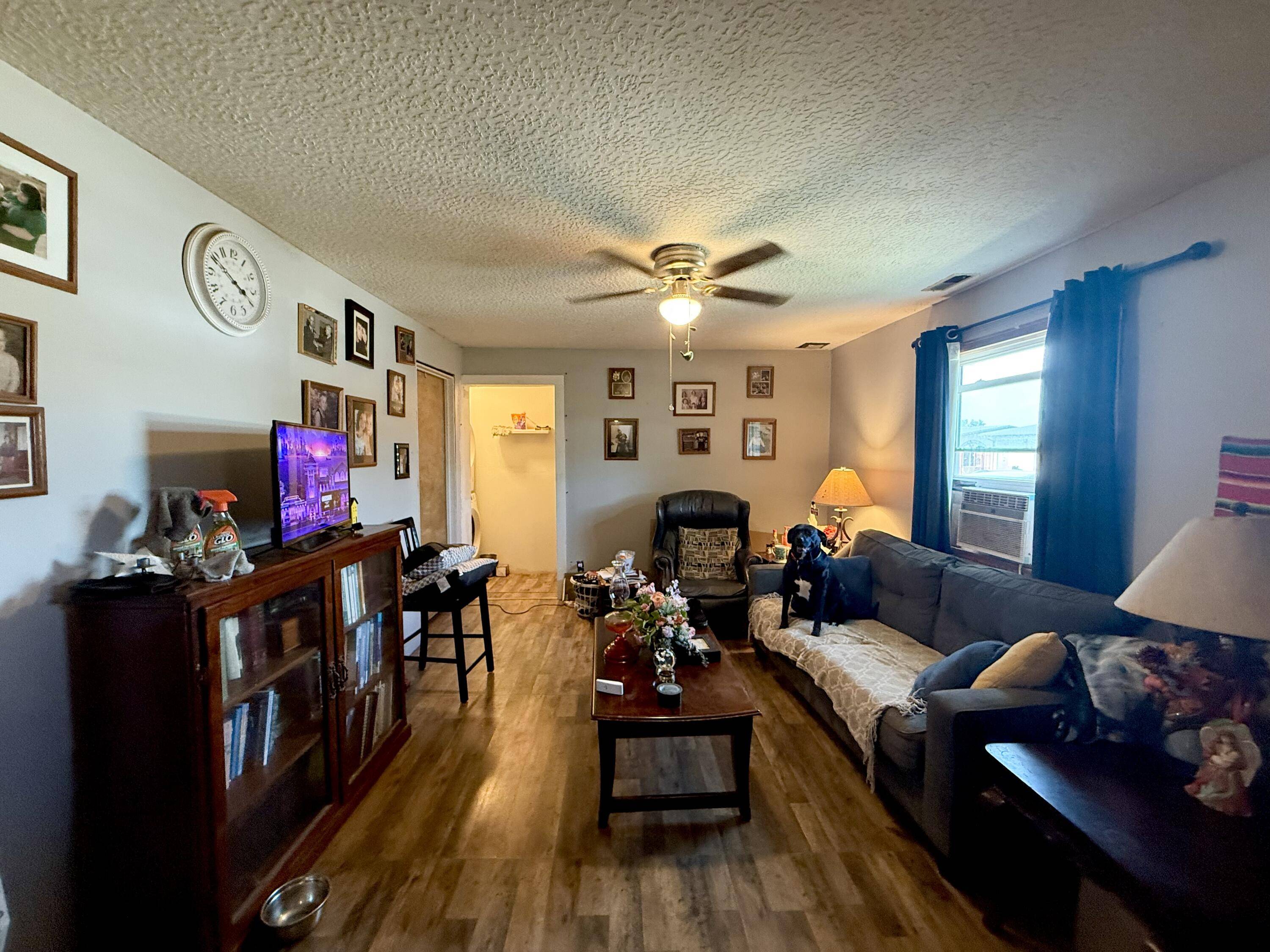 115 N King ST, Houston, MO 65483