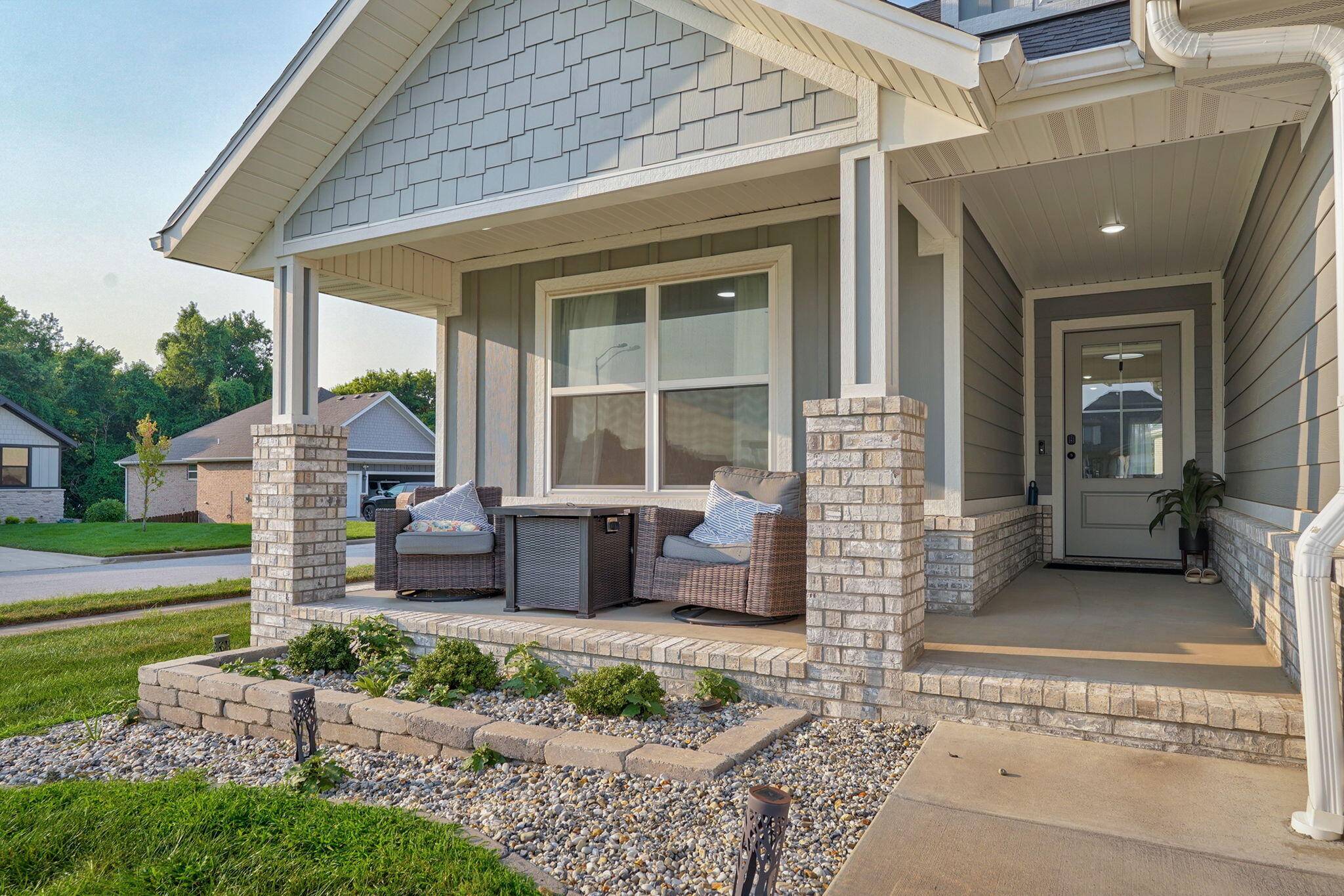 4309 Hidden Oak CT, Springfield, MO 65802