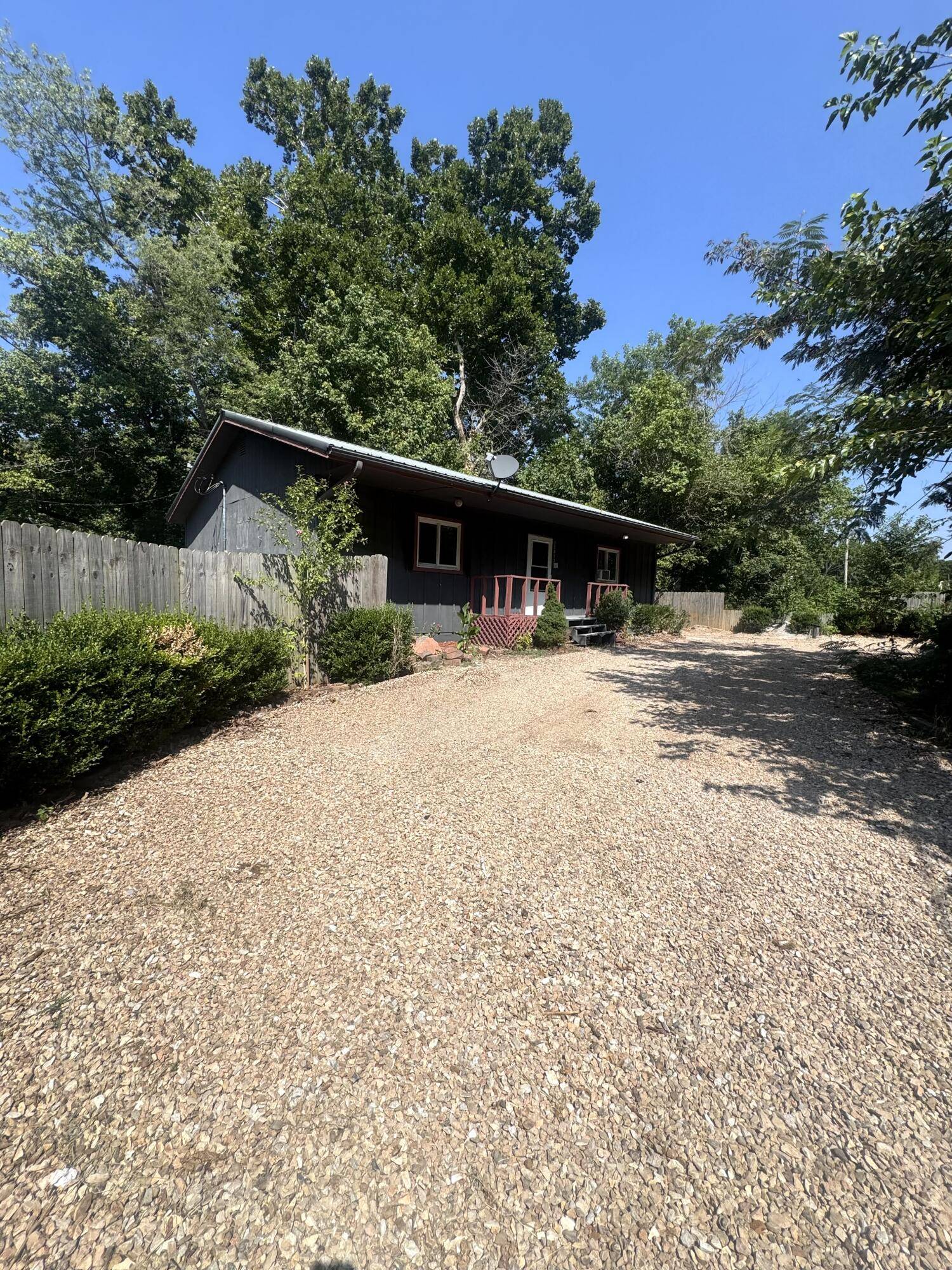 35913 Missouri 413, Crane, MO 65633