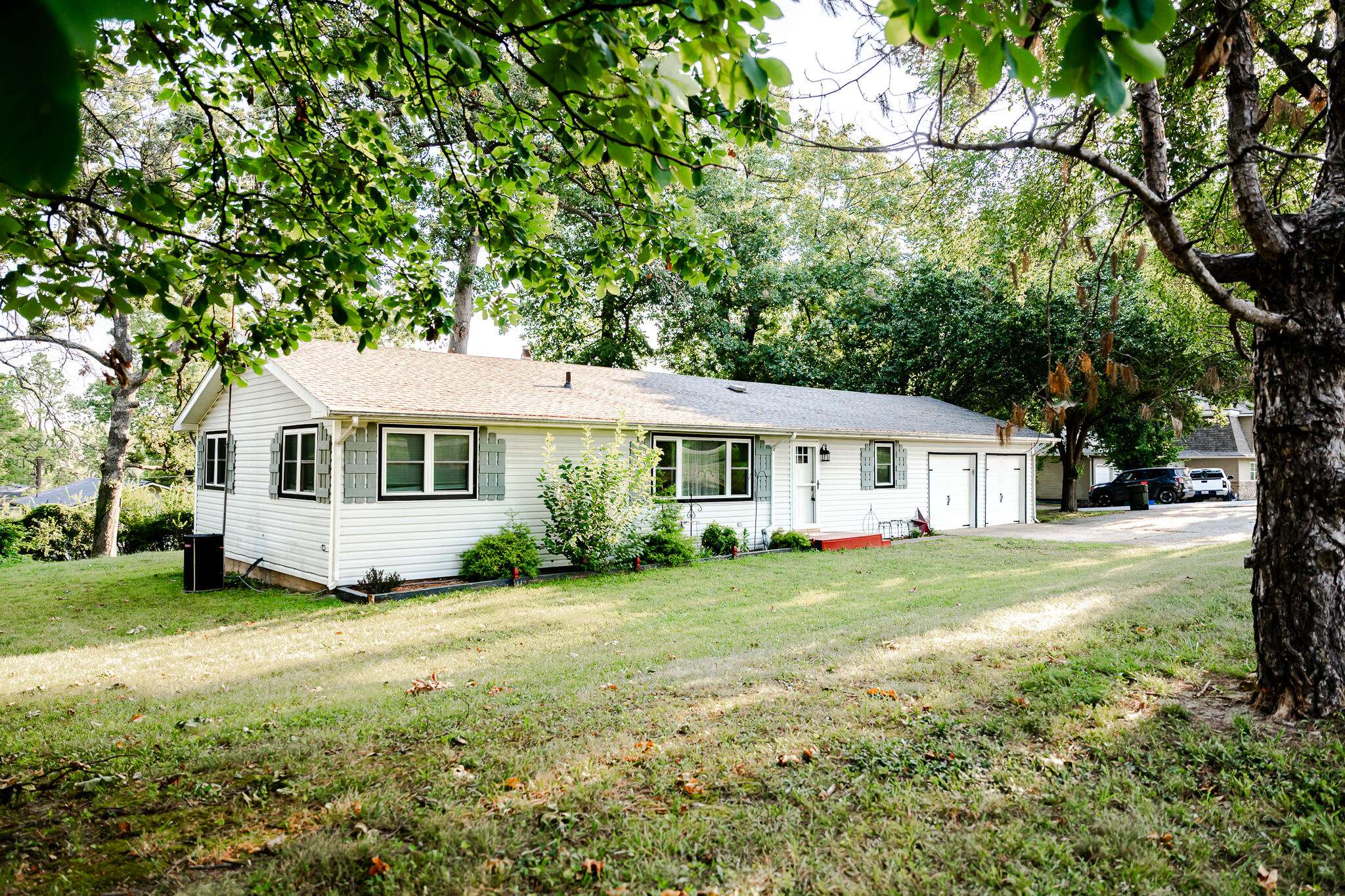 977 W Crestwood DR, Monett, MO 65708