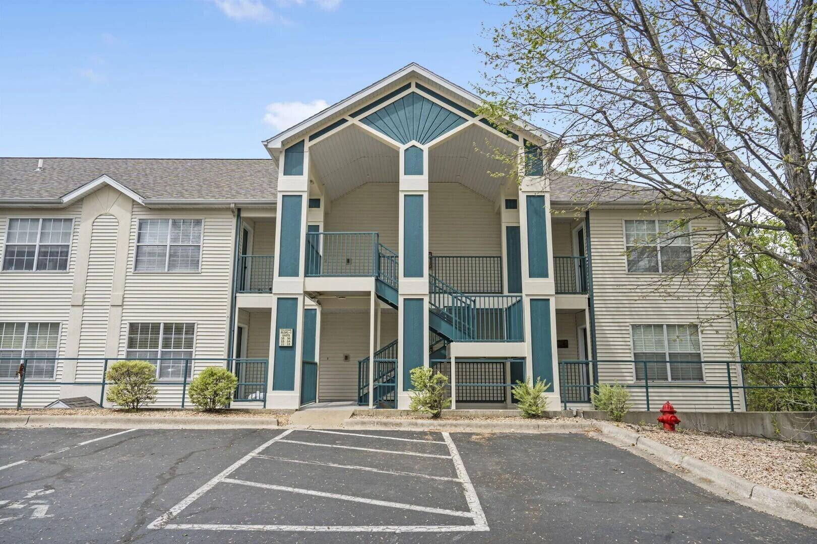 120 Spring Creek CT #23, Branson, MO 65616