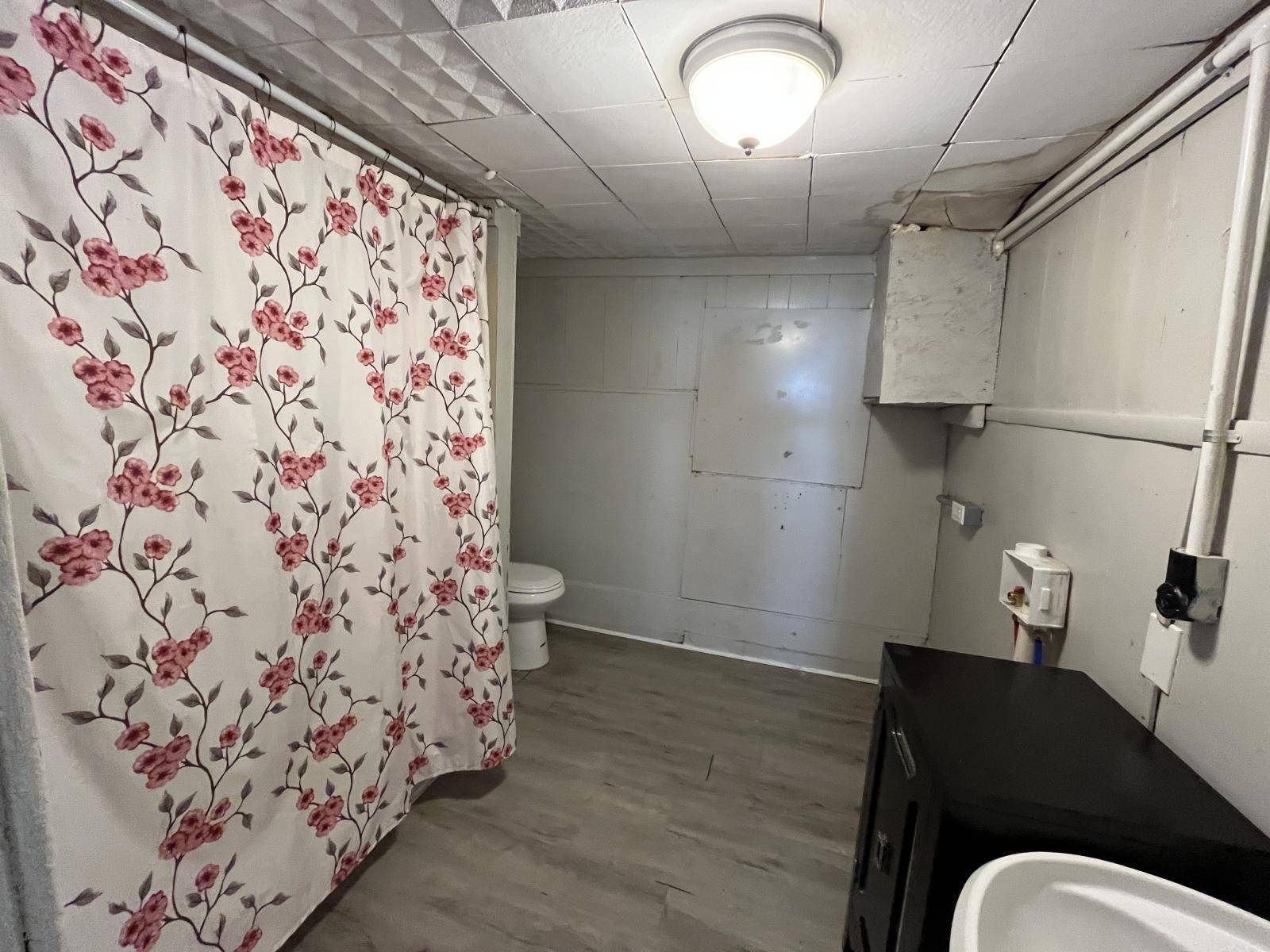 820 W 1st ST, Webb City, MO 64870