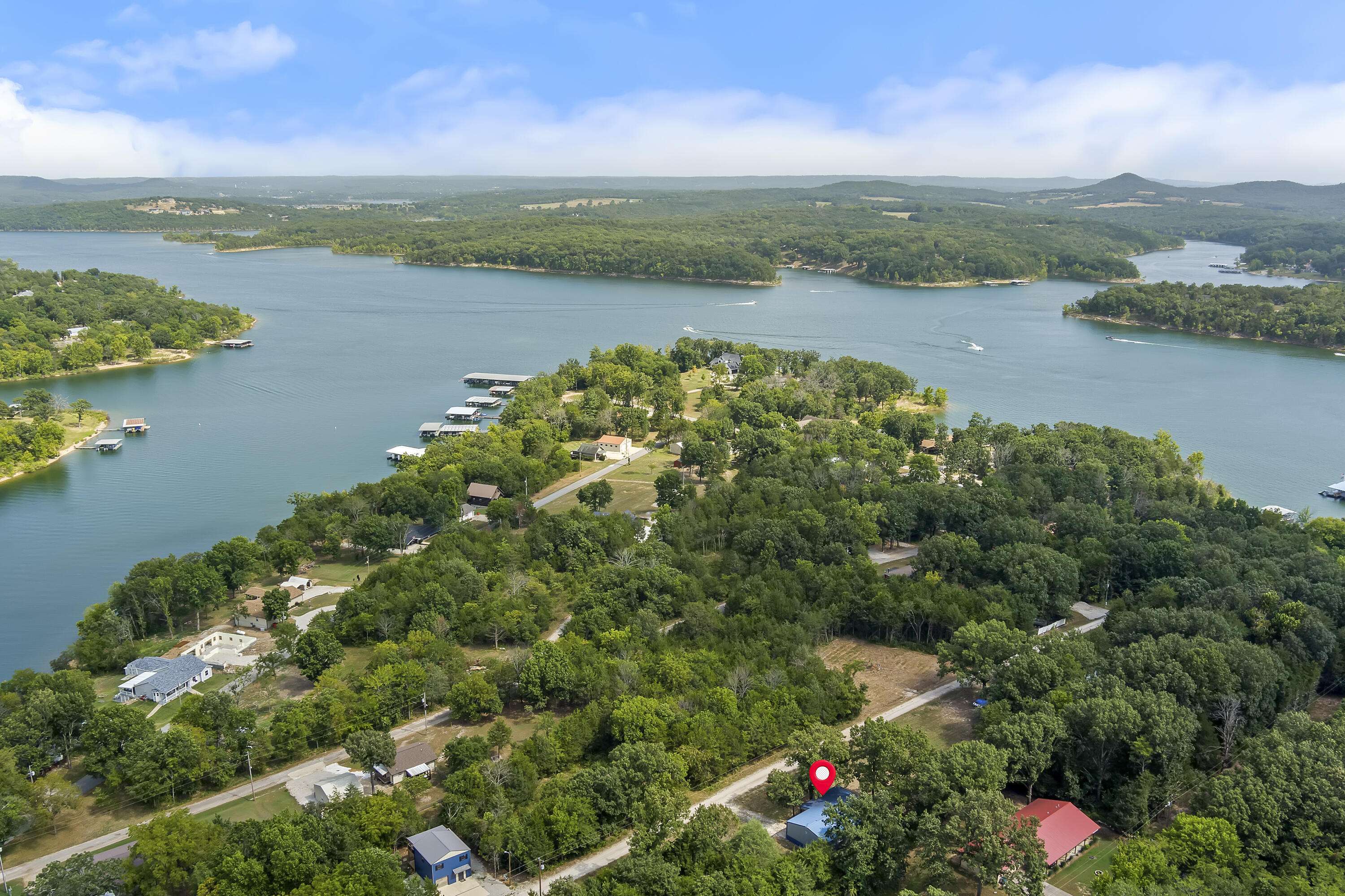 557 S Deer Run ST, Shell Knob, MO 65747