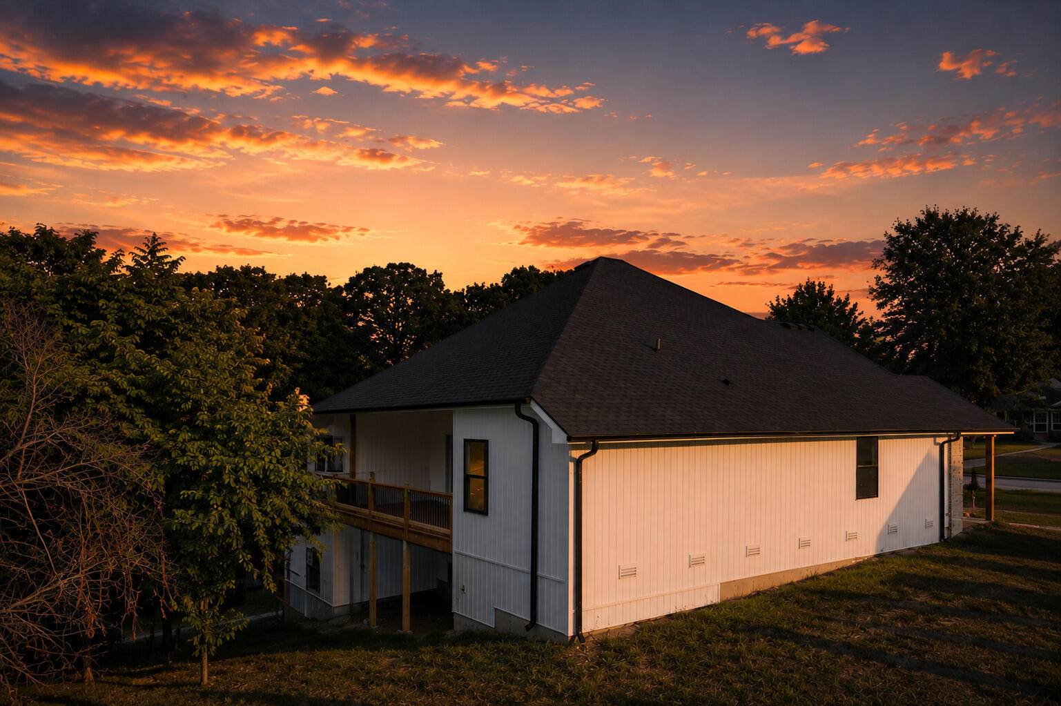 2014 E Jay ST, Ozark, MO 65721