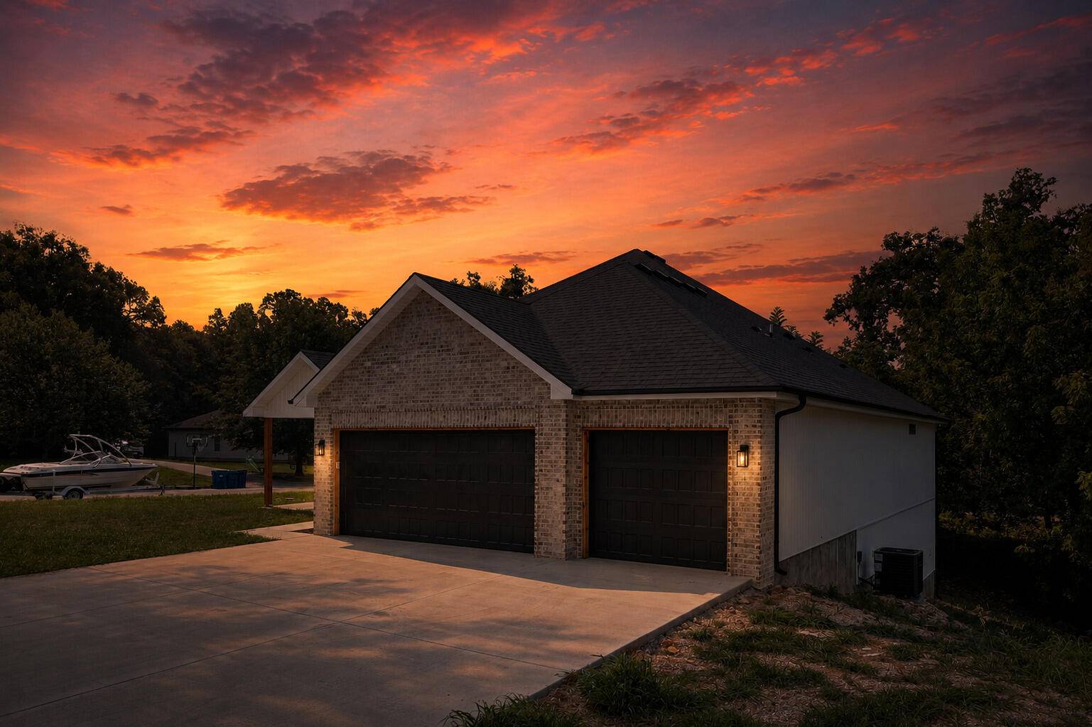 2014 E Jay ST, Ozark, MO 65721