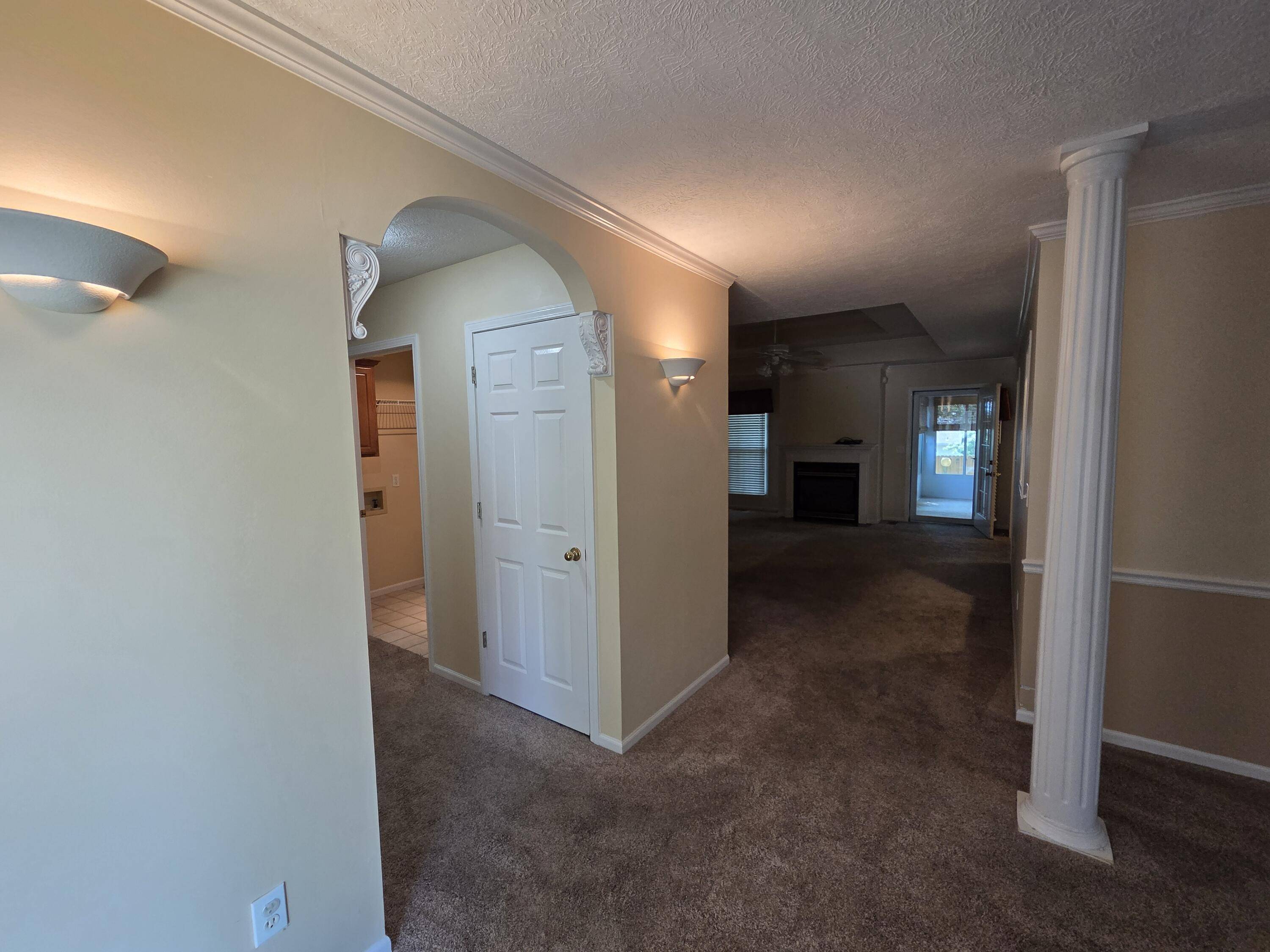 4719 S Clifton CT, Springfield, MO 65810