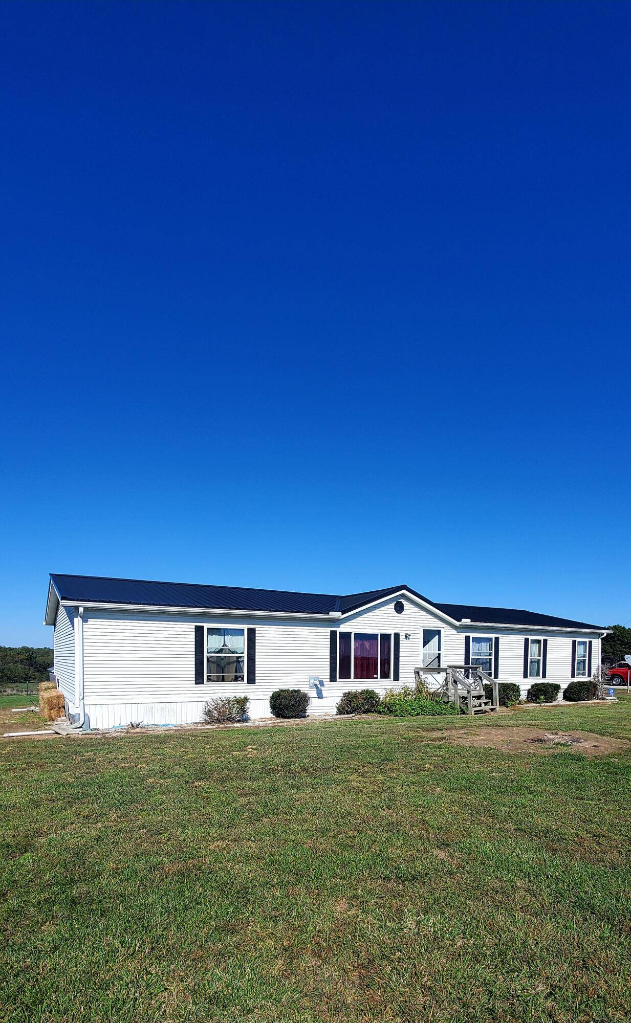 21254 Farm Road 2007, Aurora, MO 65605