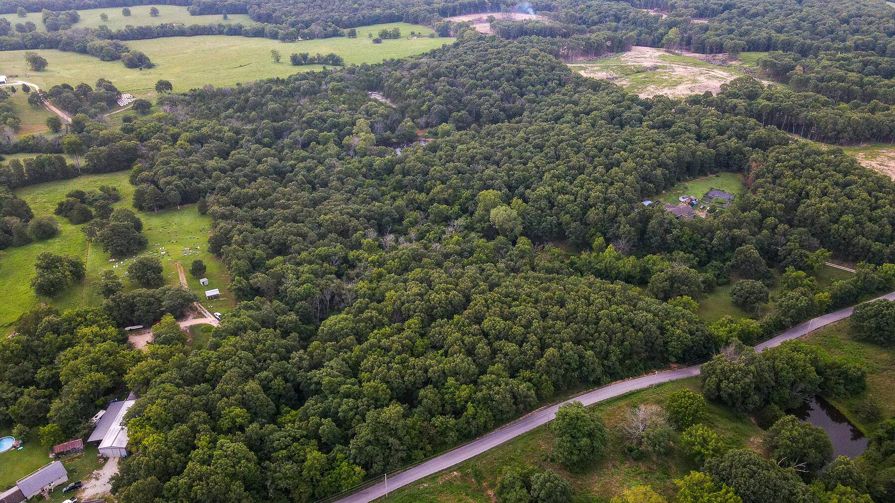 000 County Road 1220, Mt Vernon, MO 65712