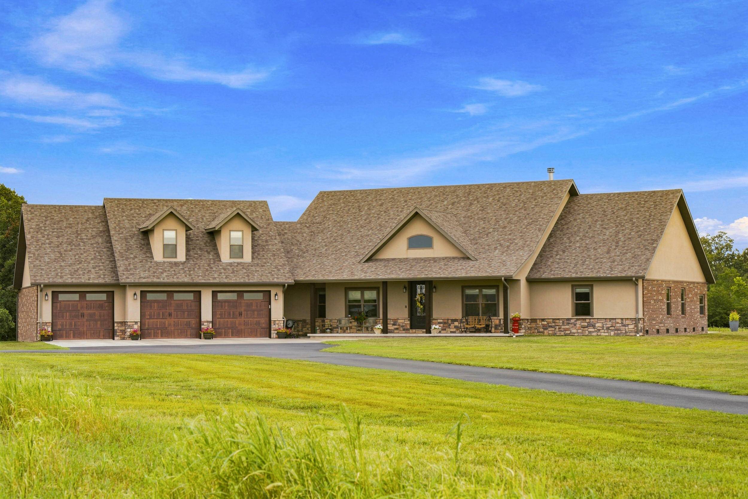 22554 Lawrence 1200, Aurora, MO 65605