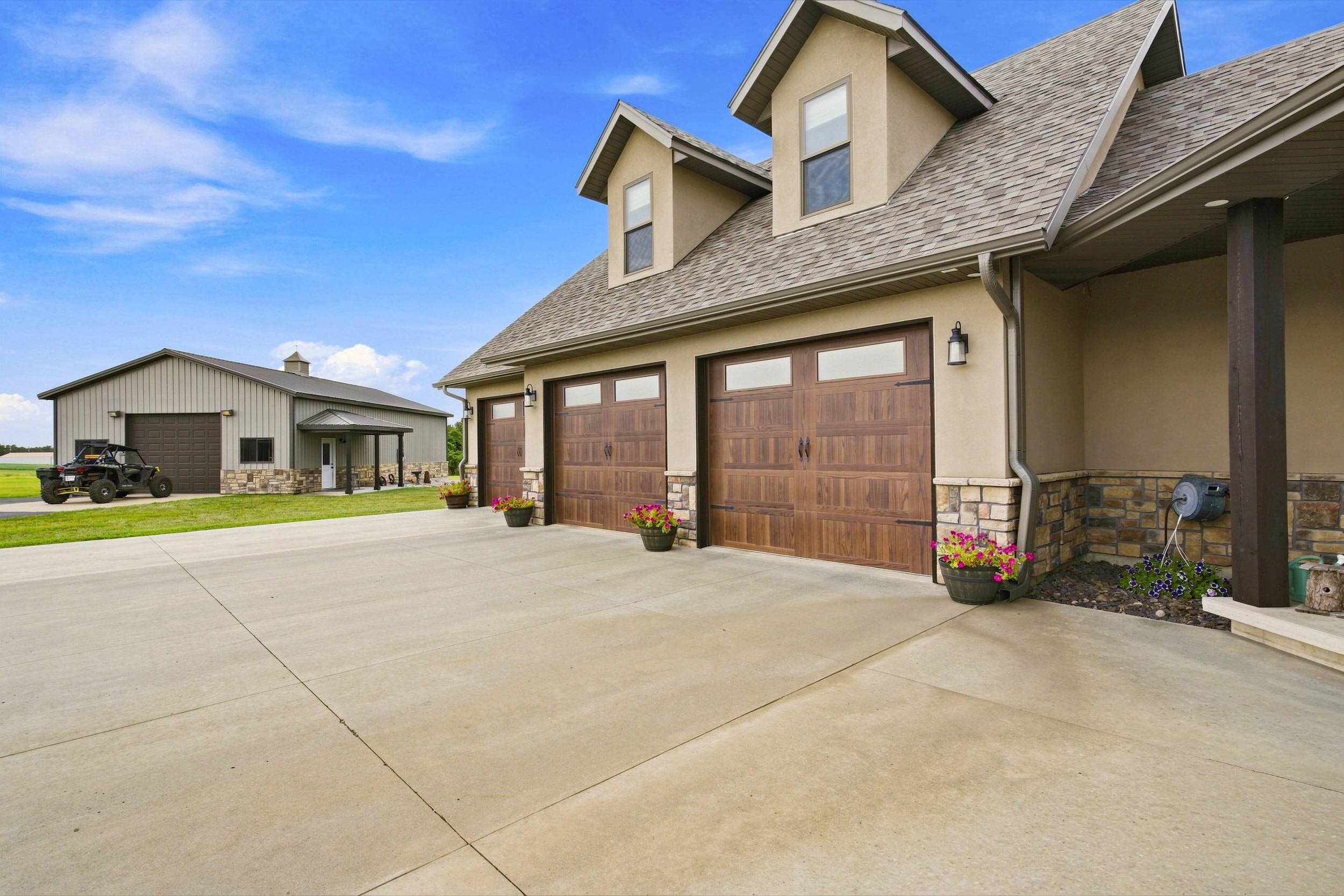 22554 Lawrence 1200, Aurora, MO 65605
