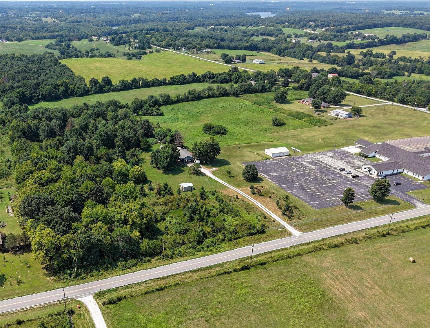 970 E State Highway Ww, Springfield, MO 65803