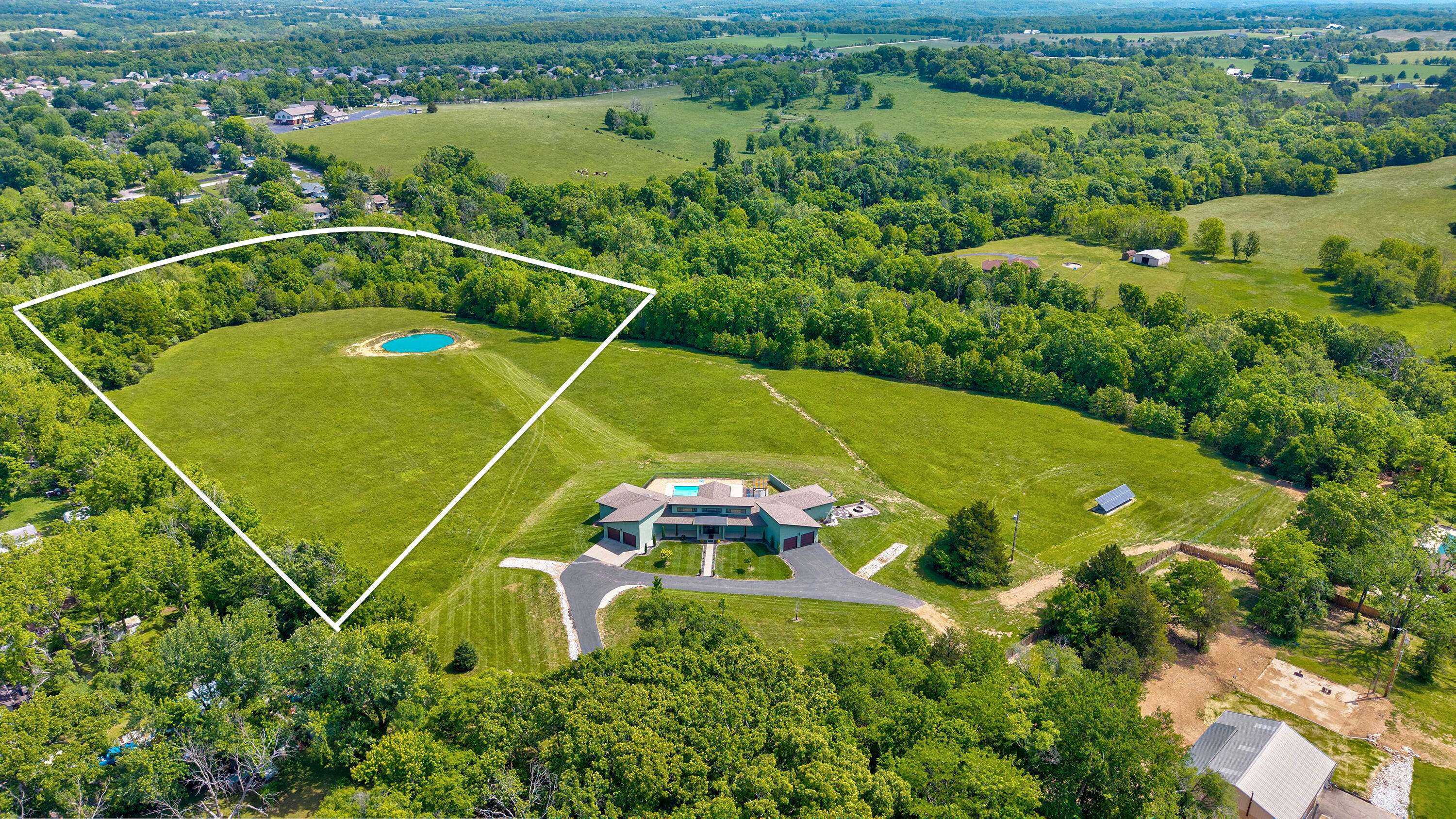 Address not disclosed, Ozark, MO 65721