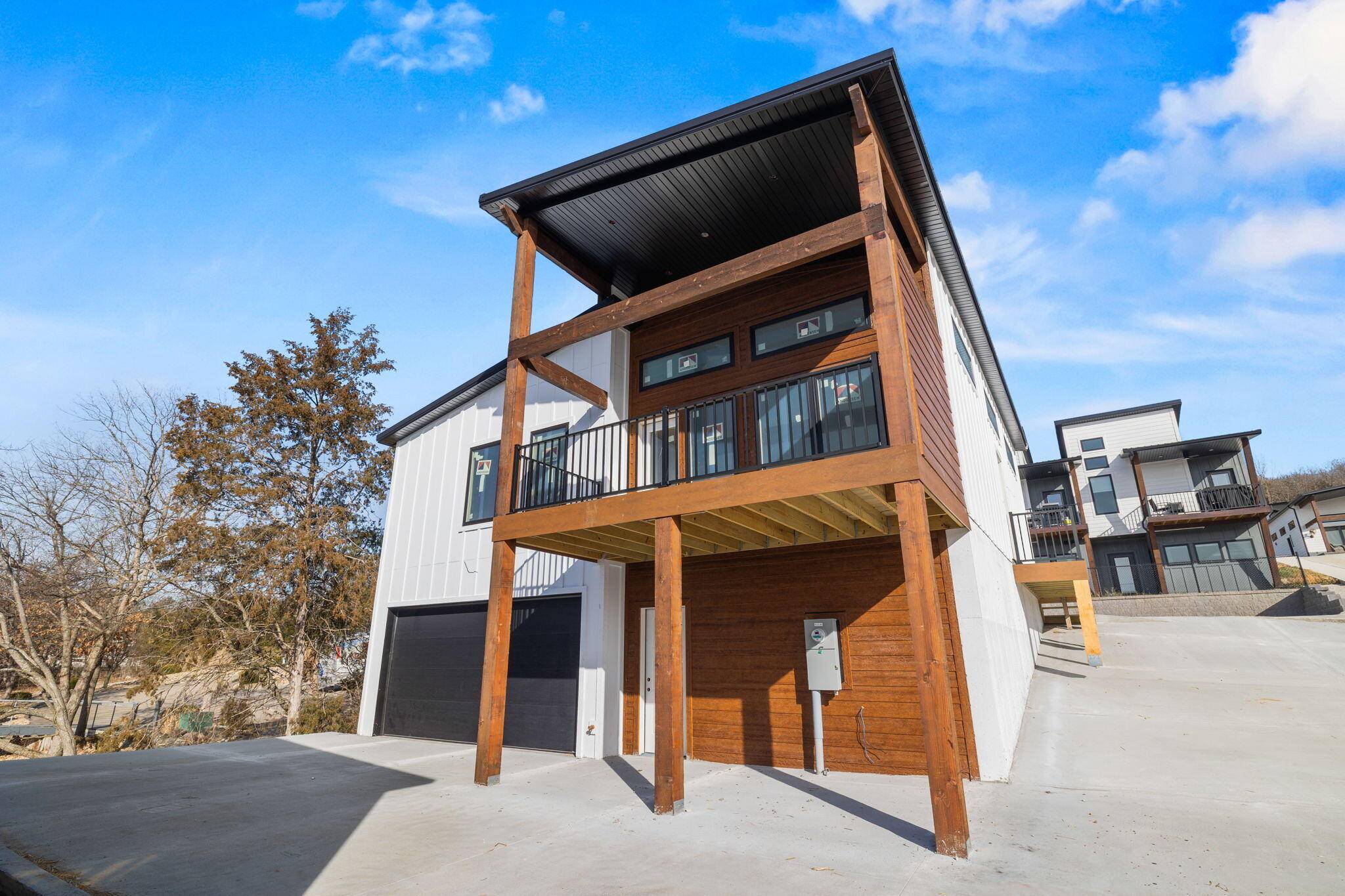 47 Old Oak Hill DR #31, Reeds Spring, MO 65737