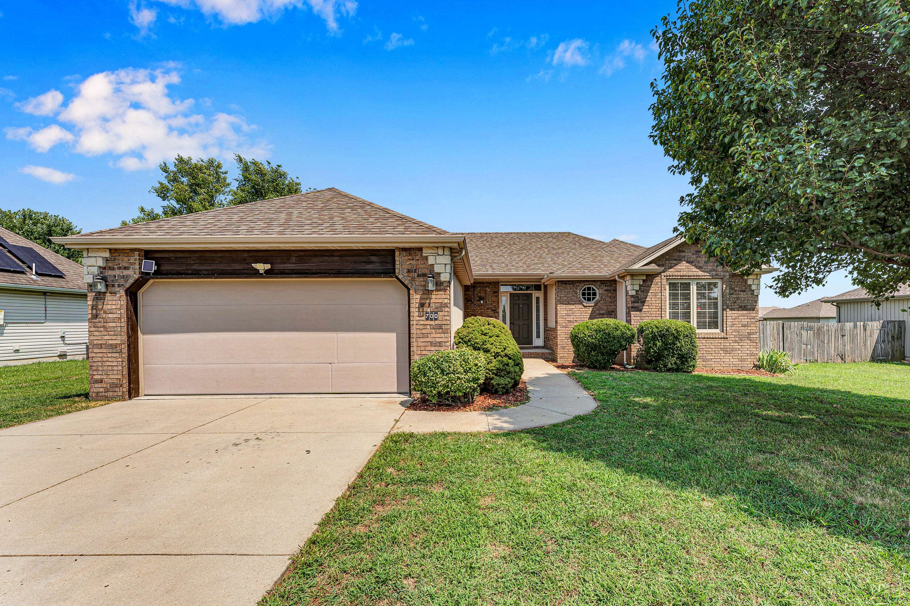 700 N Lexington AVE, Republic, MO 65738