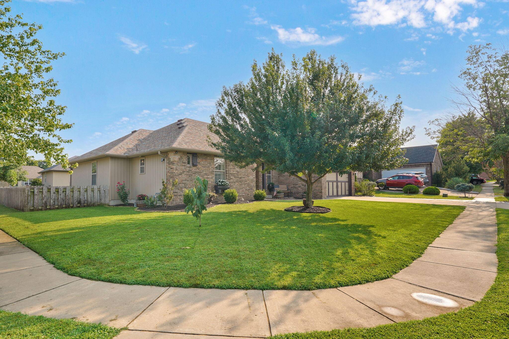 610 E Katella CIR, Nixa, MO 65714
