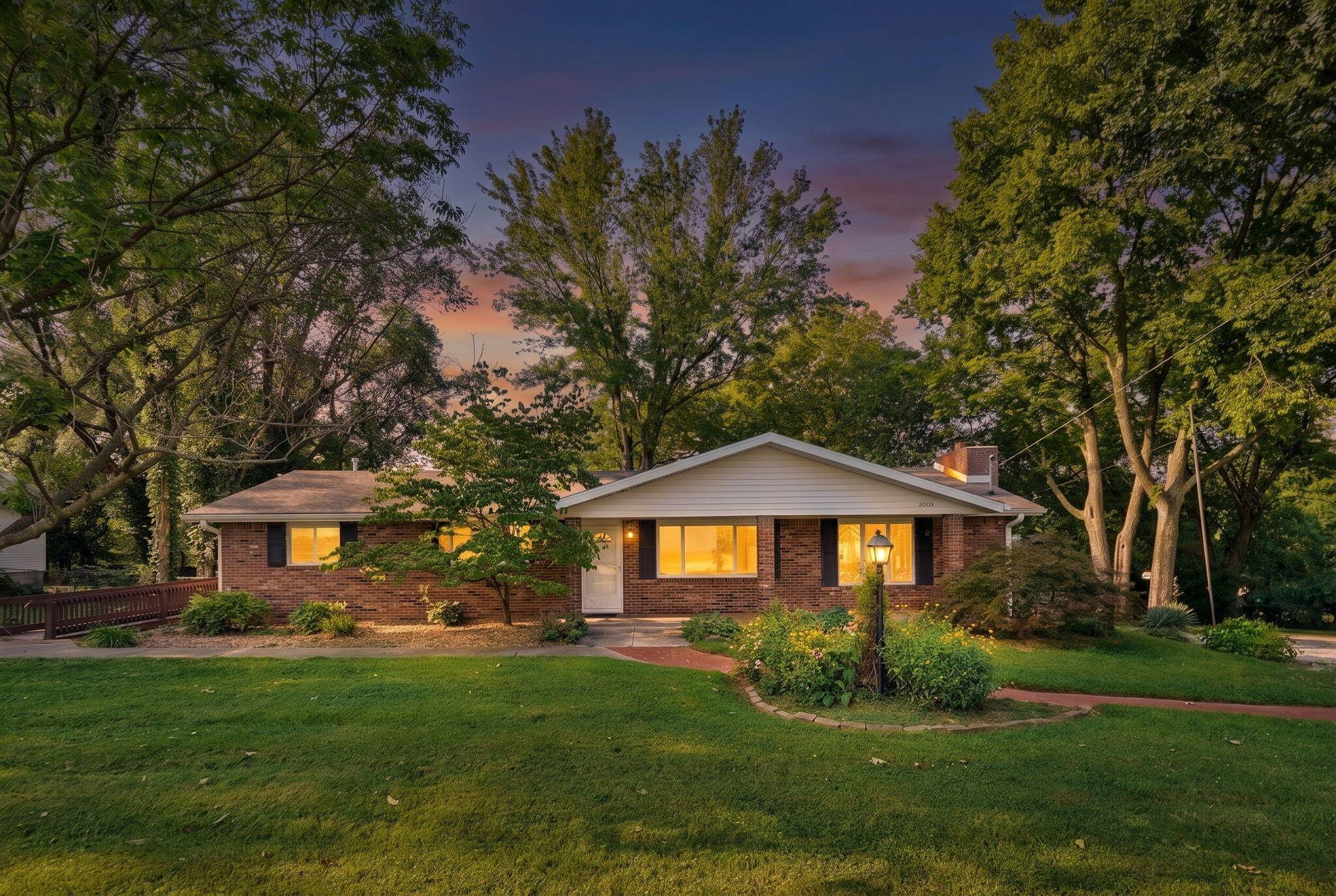 3060 E Gasconade ST, Springfield, MO 65804