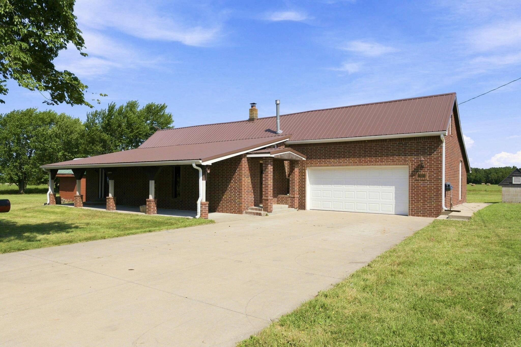 17624 Lawrence 2090, Mt Vernon, MO 65712