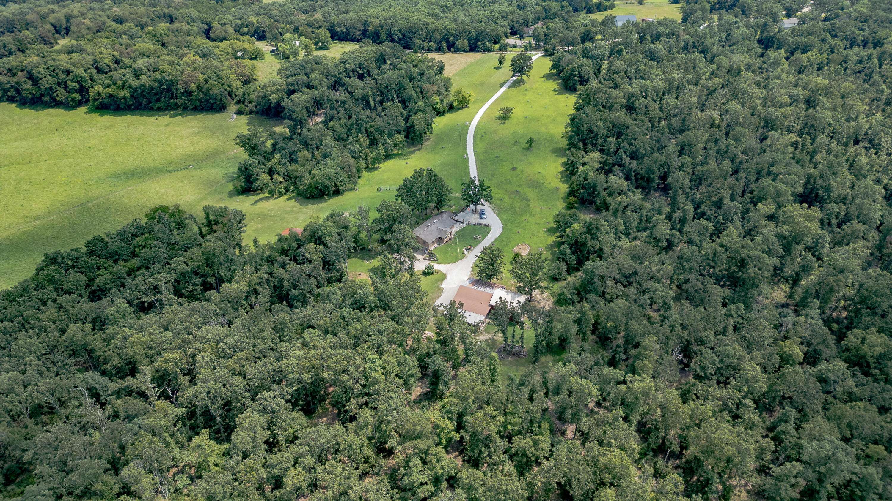 273 Pvt Ln 315, Salem, MO 65560