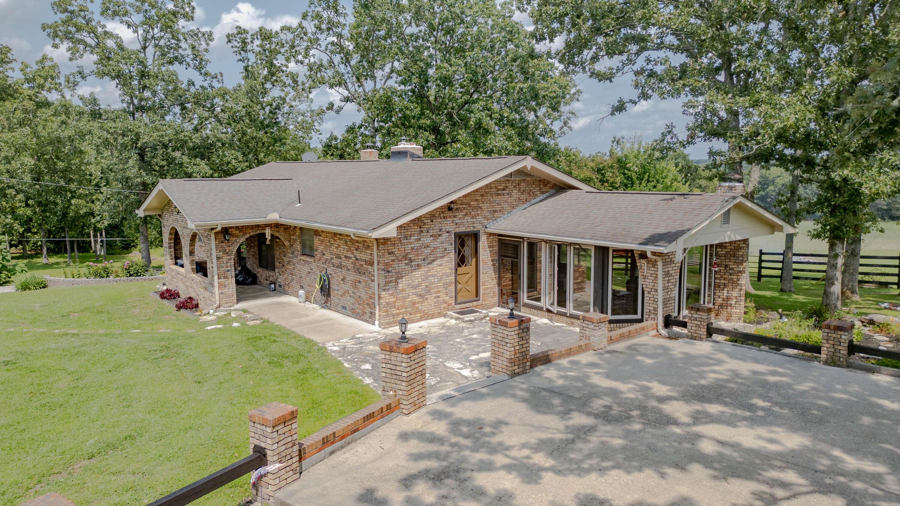 273 Pvt Ln 315, Salem, MO 65560