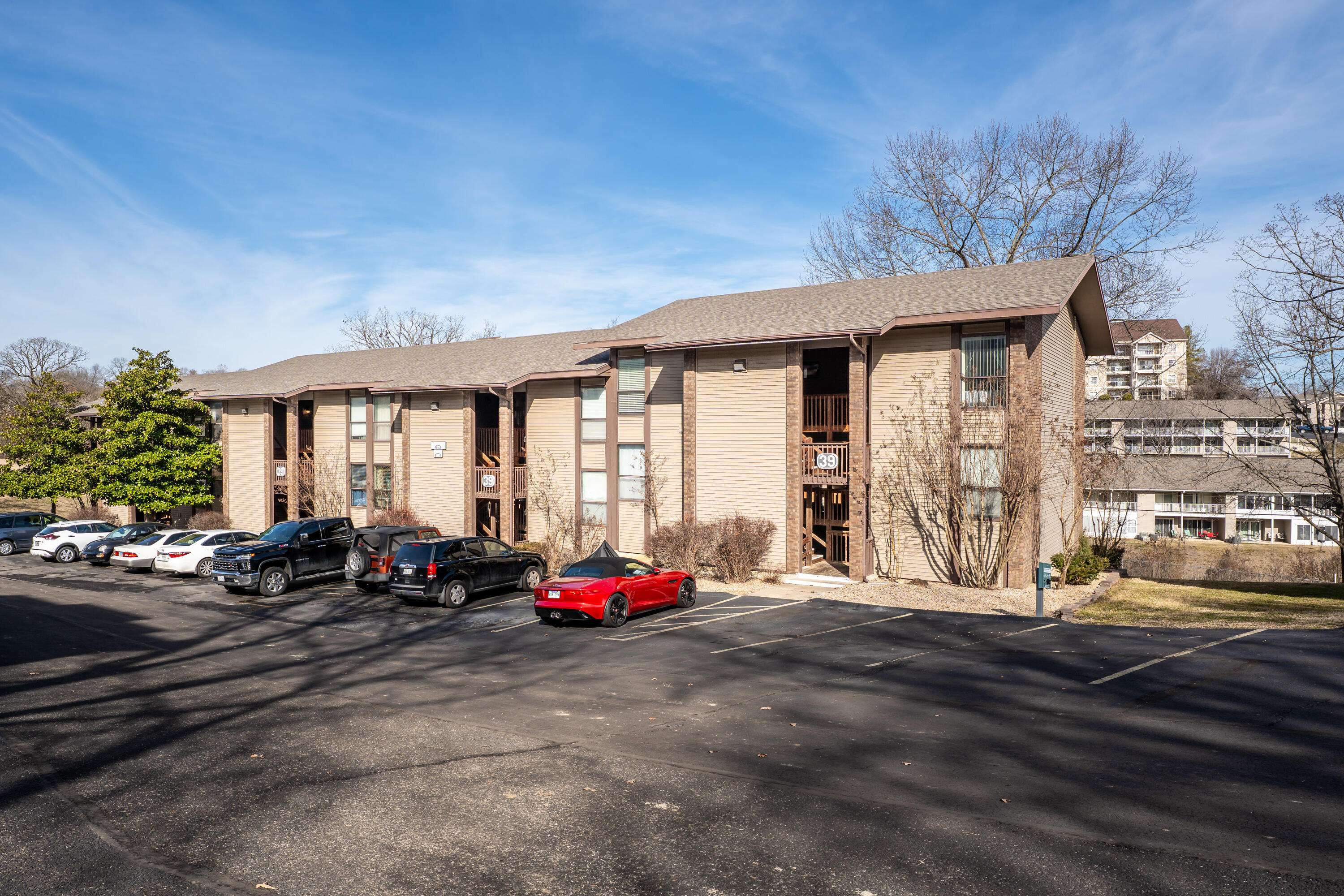 180 Lake Club DR #8, Branson, MO 65616