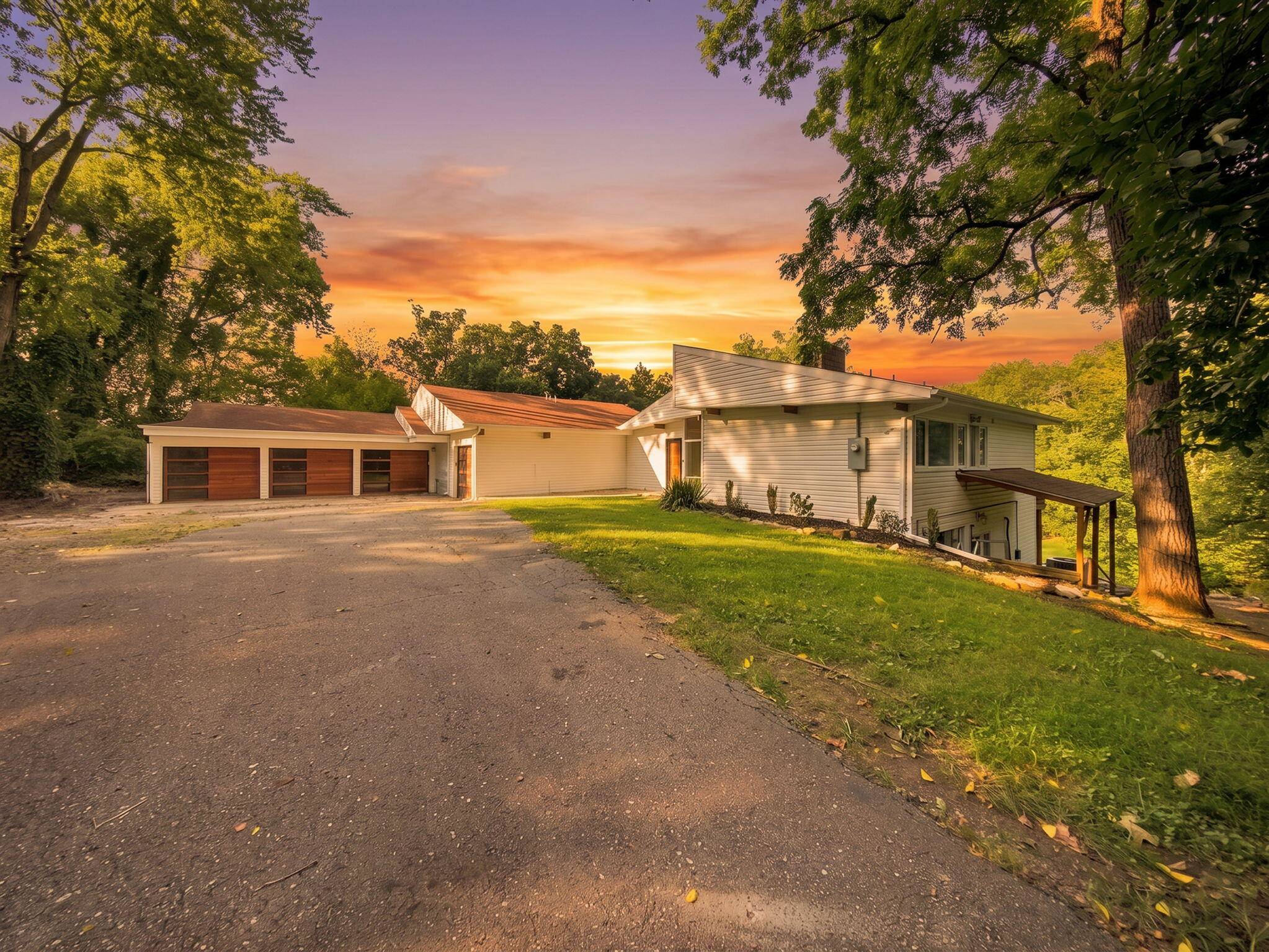 101 W Secluded LN, Nixa, MO 65714