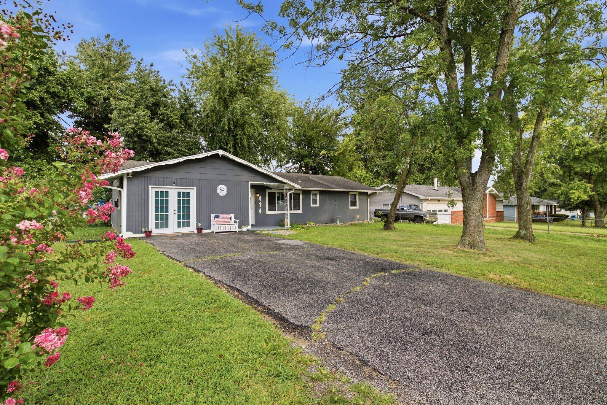 414 Harrison ST, Nixa, MO 65714