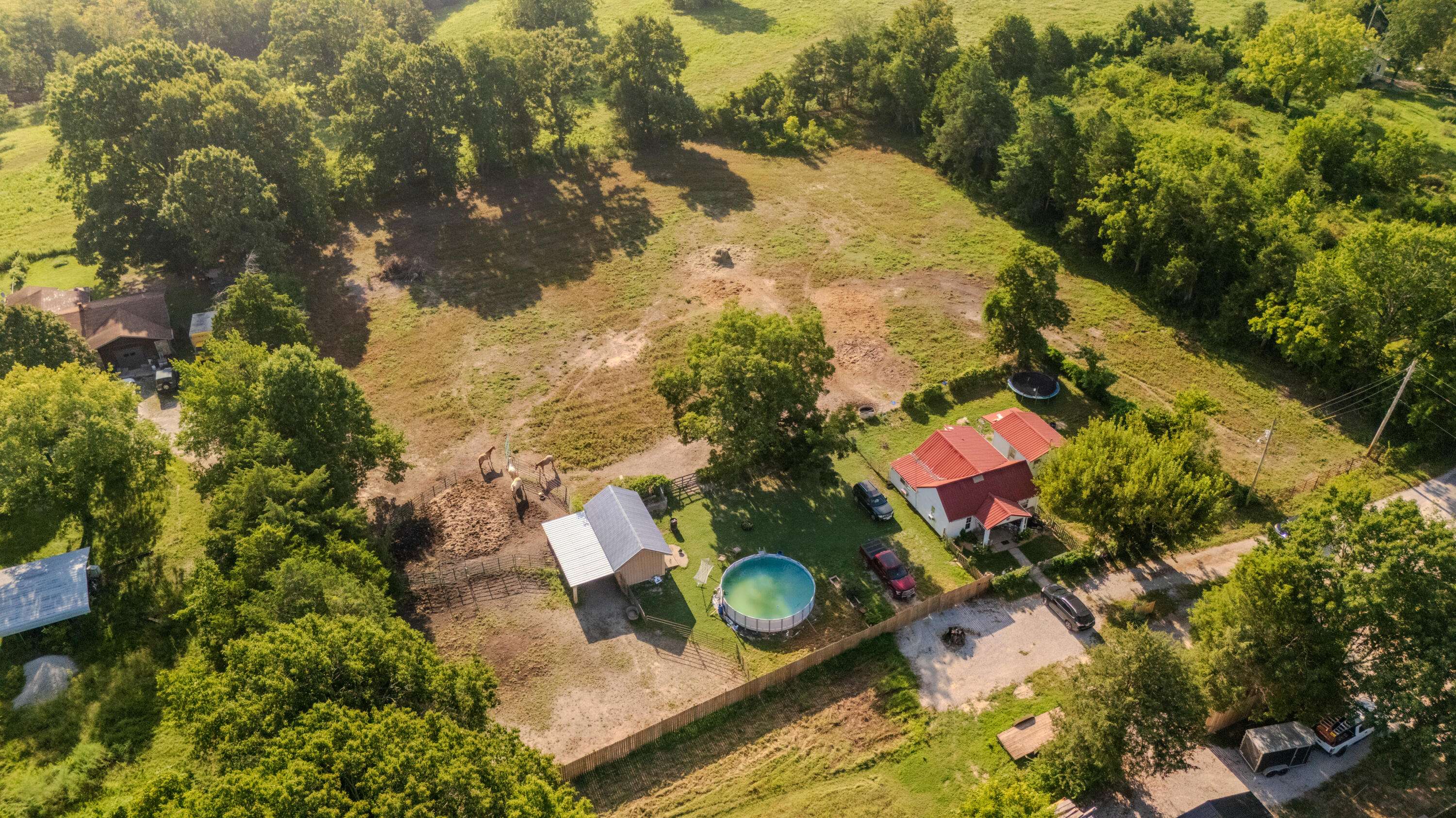 418 Alma ST, Taneyville, MO 65759