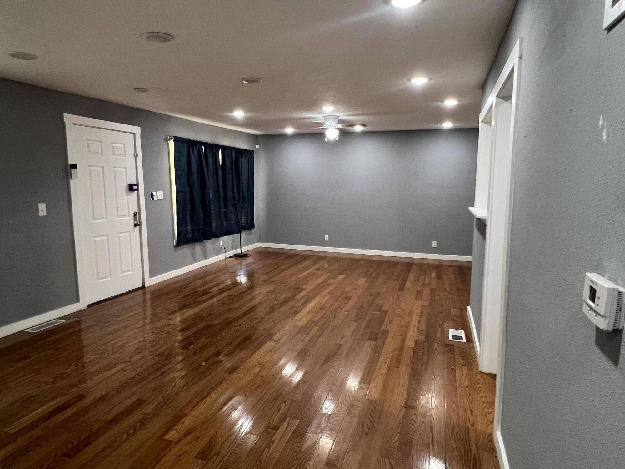 1540 E Nora ST, Springfield, MO 65803