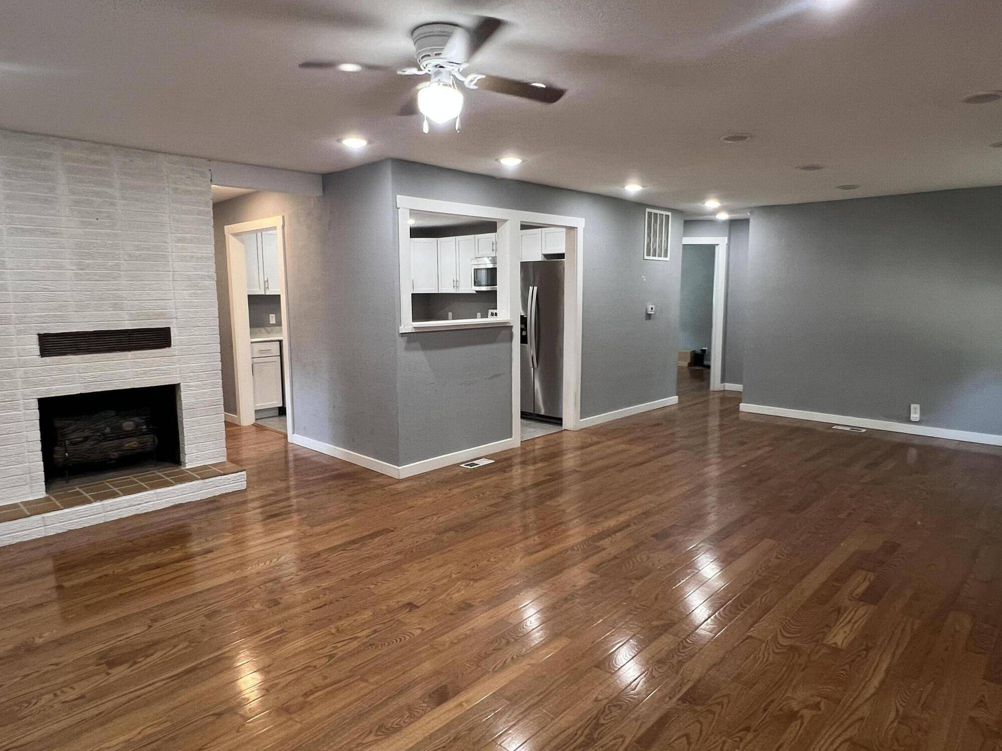 1540 E Nora ST, Springfield, MO 65803