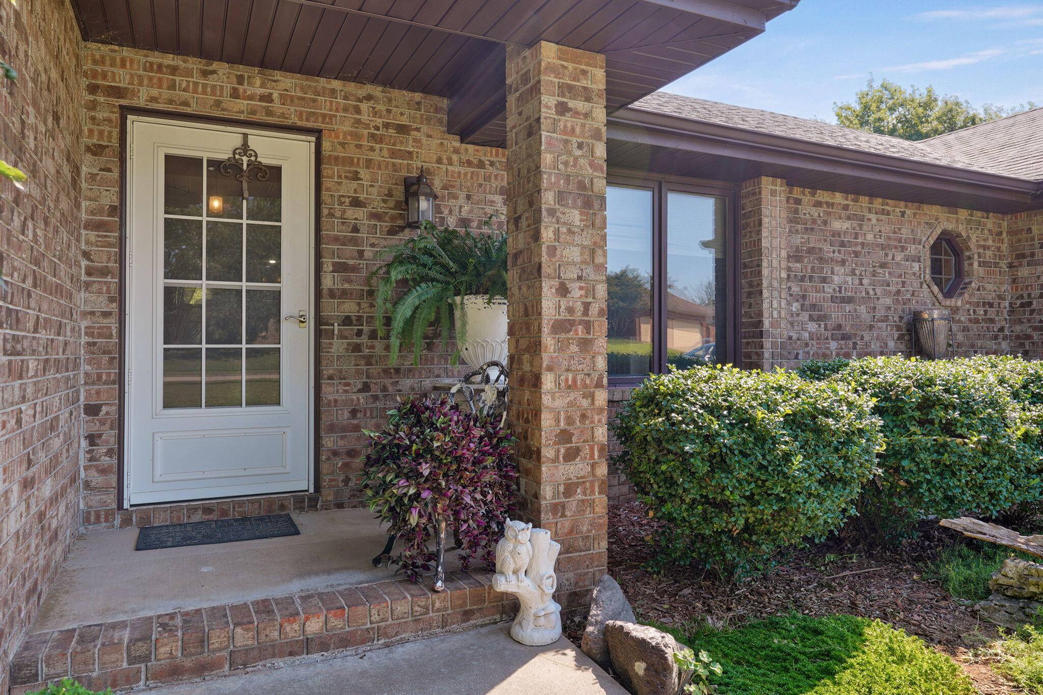 942 S Greentree AVE, Springfield, MO 65809
